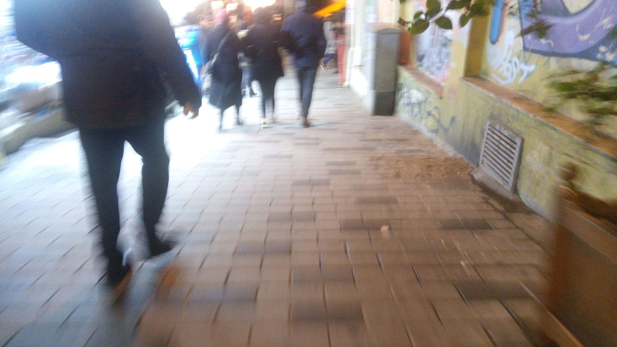 Street view near Grand Hotel de Londres, Eminönü — © sgechkov (CC BY-SA · Mapillary)