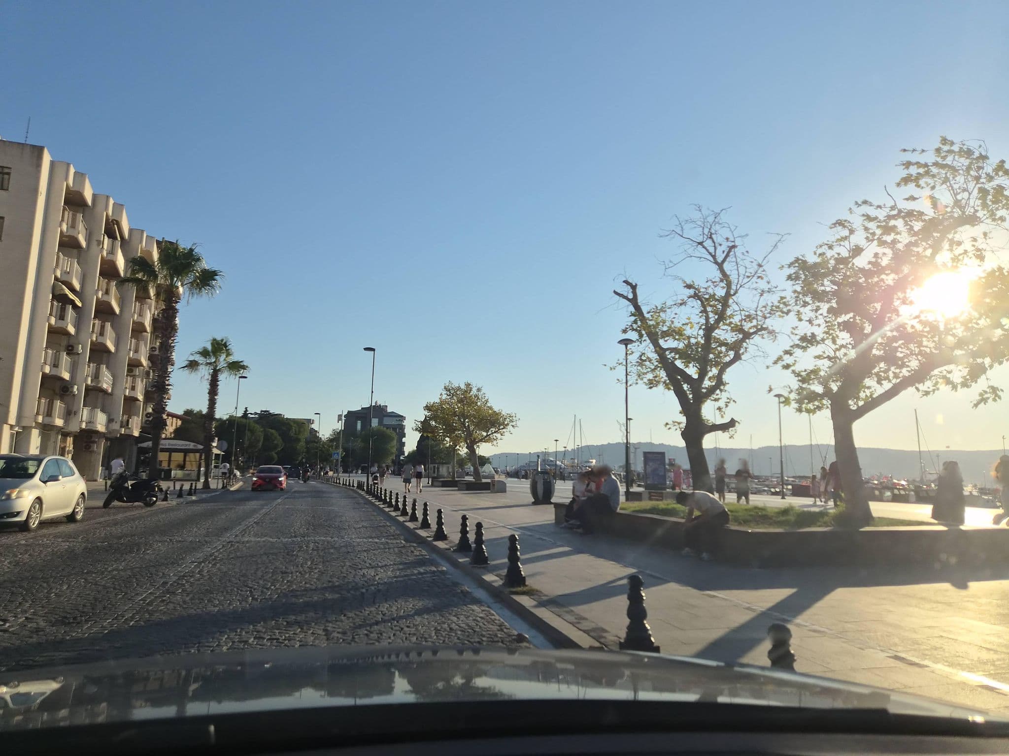 Street view near Akol Hotel, Çanakkale — © observer17 (CC BY-SA · Mapillary)