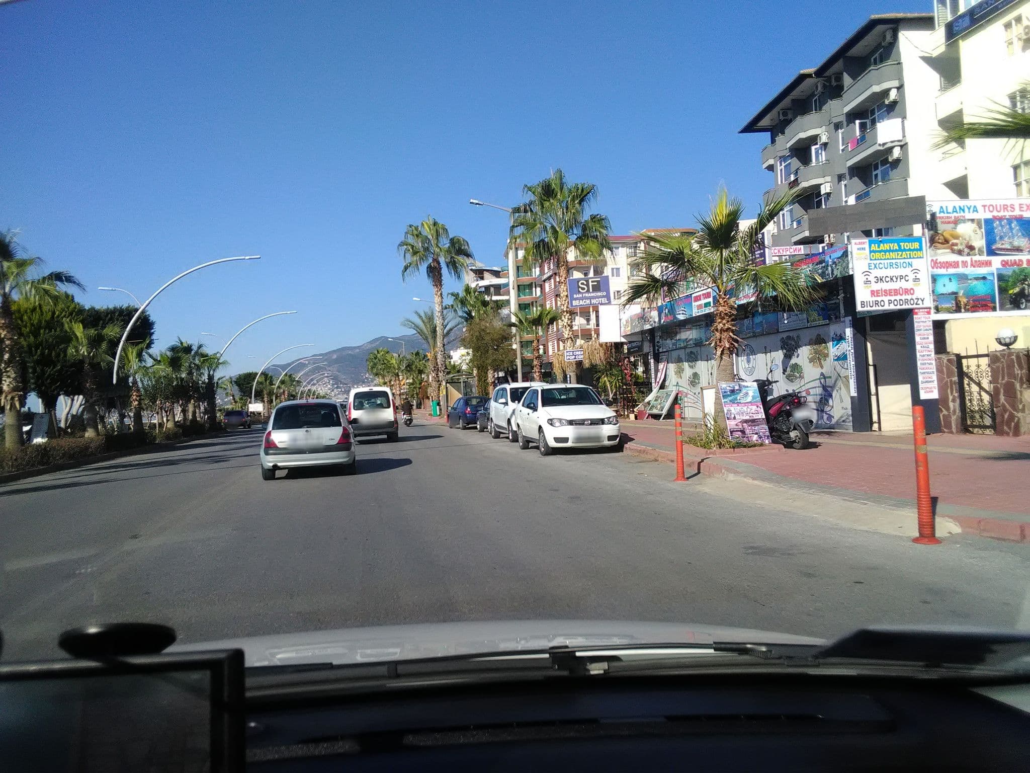 Street view near Europa Beach Hotel, Tosmur — © andershl (CC BY-SA · Mapillary)