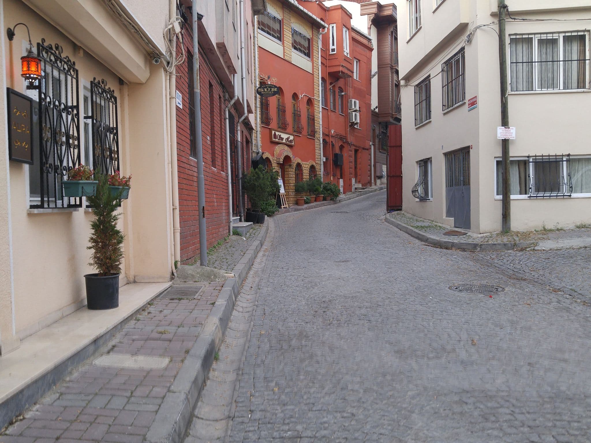 Street view near Aura Apart Hotel, Sultanahmet