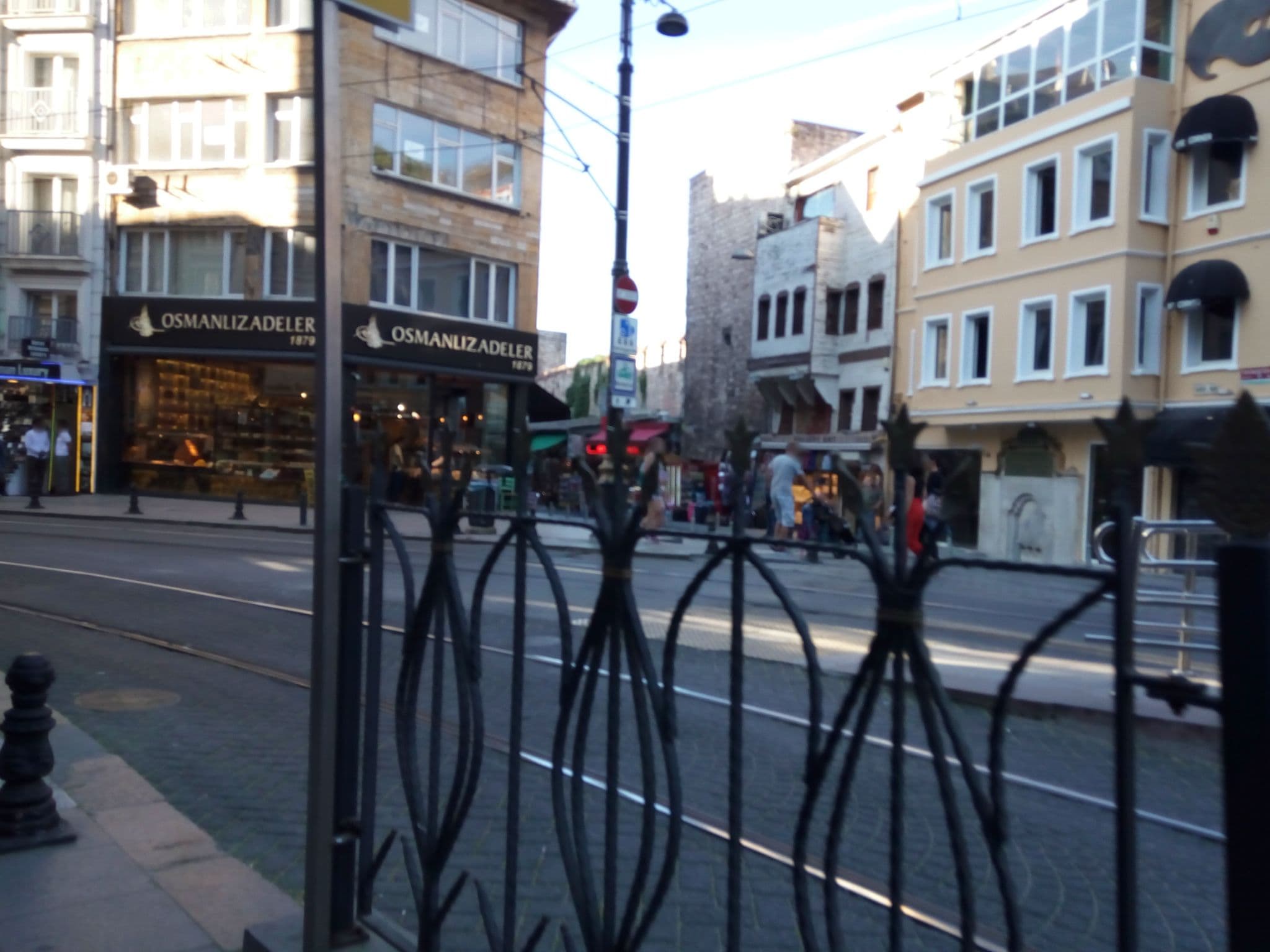 Street view near Gulhane Corner Hotel, Eminönü