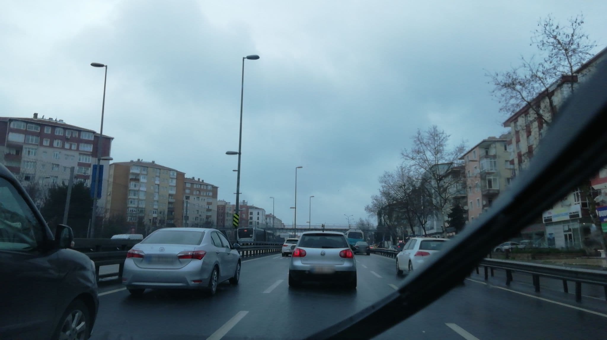 Street view near Dedem Hotel, Küçükçekmece — © okansafak (CC BY-SA · Mapillary)