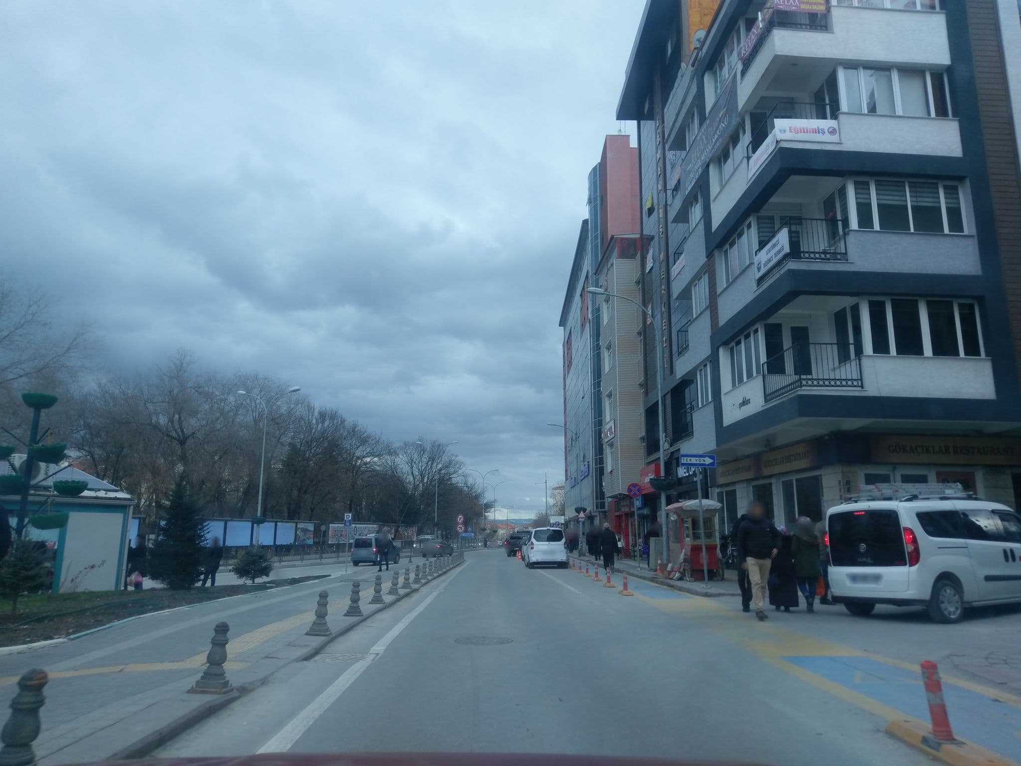 Street view near Erbaylar Hotel, Kütahya — © ozkanilyasaksu (CC BY-SA · Mapillary)
