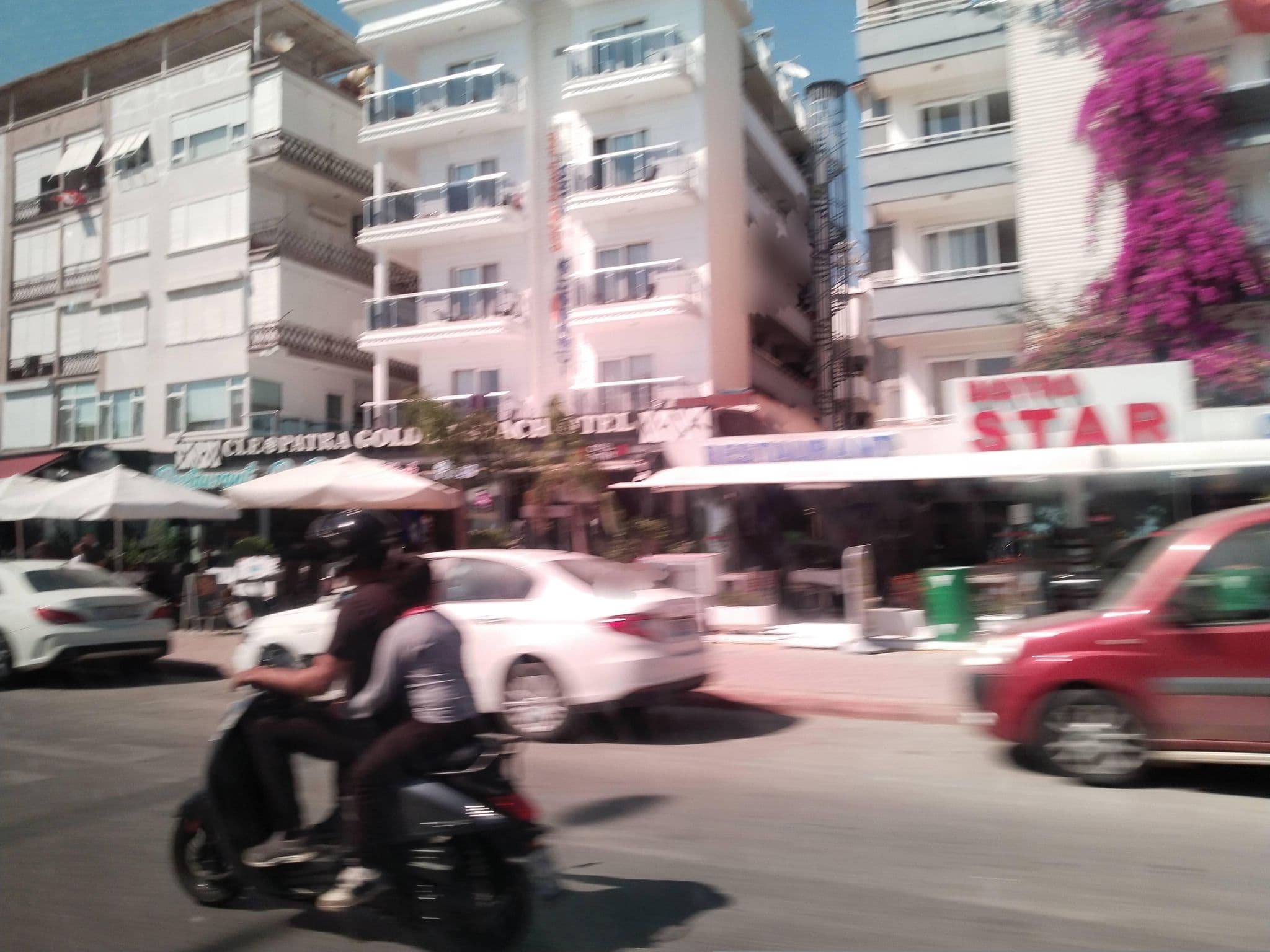 Street view near Kleopatra Beach Yıldız Otel, Hacımehmetli — © Yurikson (CC BY-SA · Mapillary)
