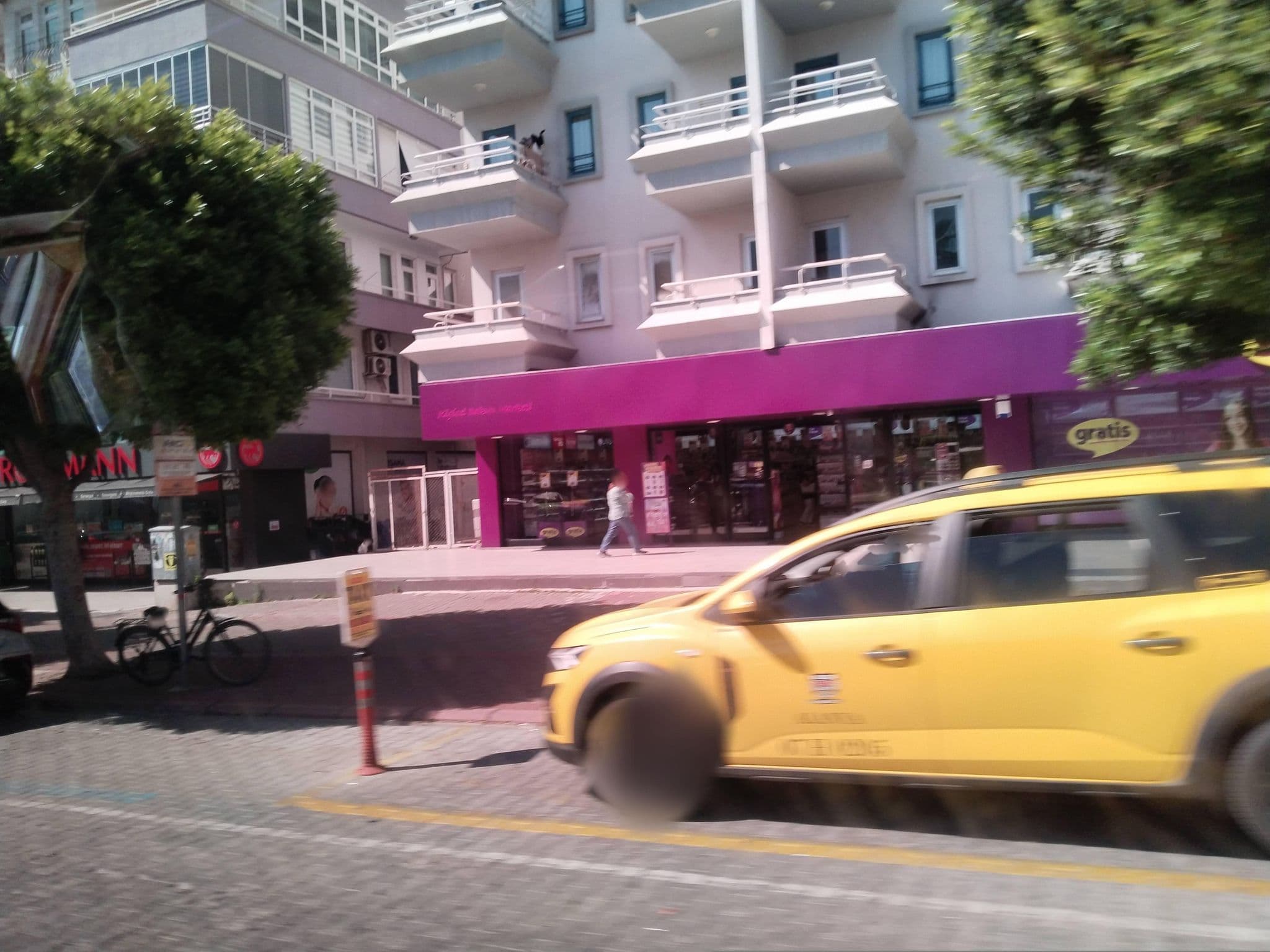 Street view near Ramira city, Alanya — © Yurikson (CC BY-SA · Mapillary)