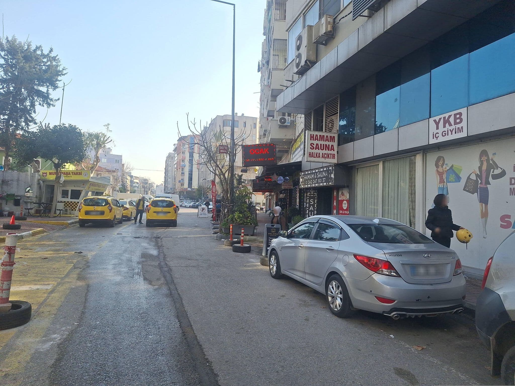 Street view near Kivrak Otel, Antalya — © Guria (CC BY-SA · Mapillary)