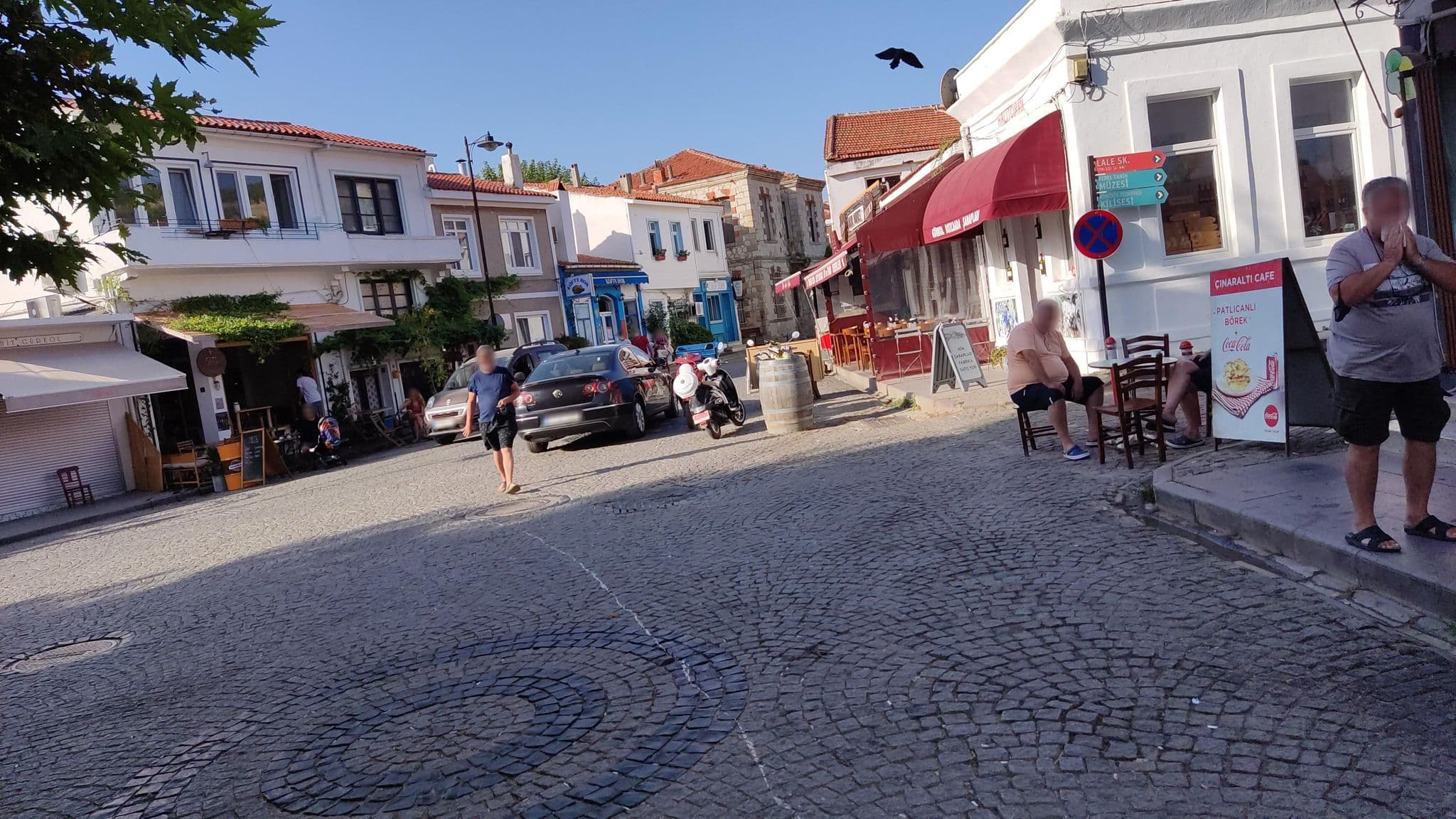Street view near Gürkol Pansiyon, Bozcaada — © orkut (CC BY-SA · Mapillary)