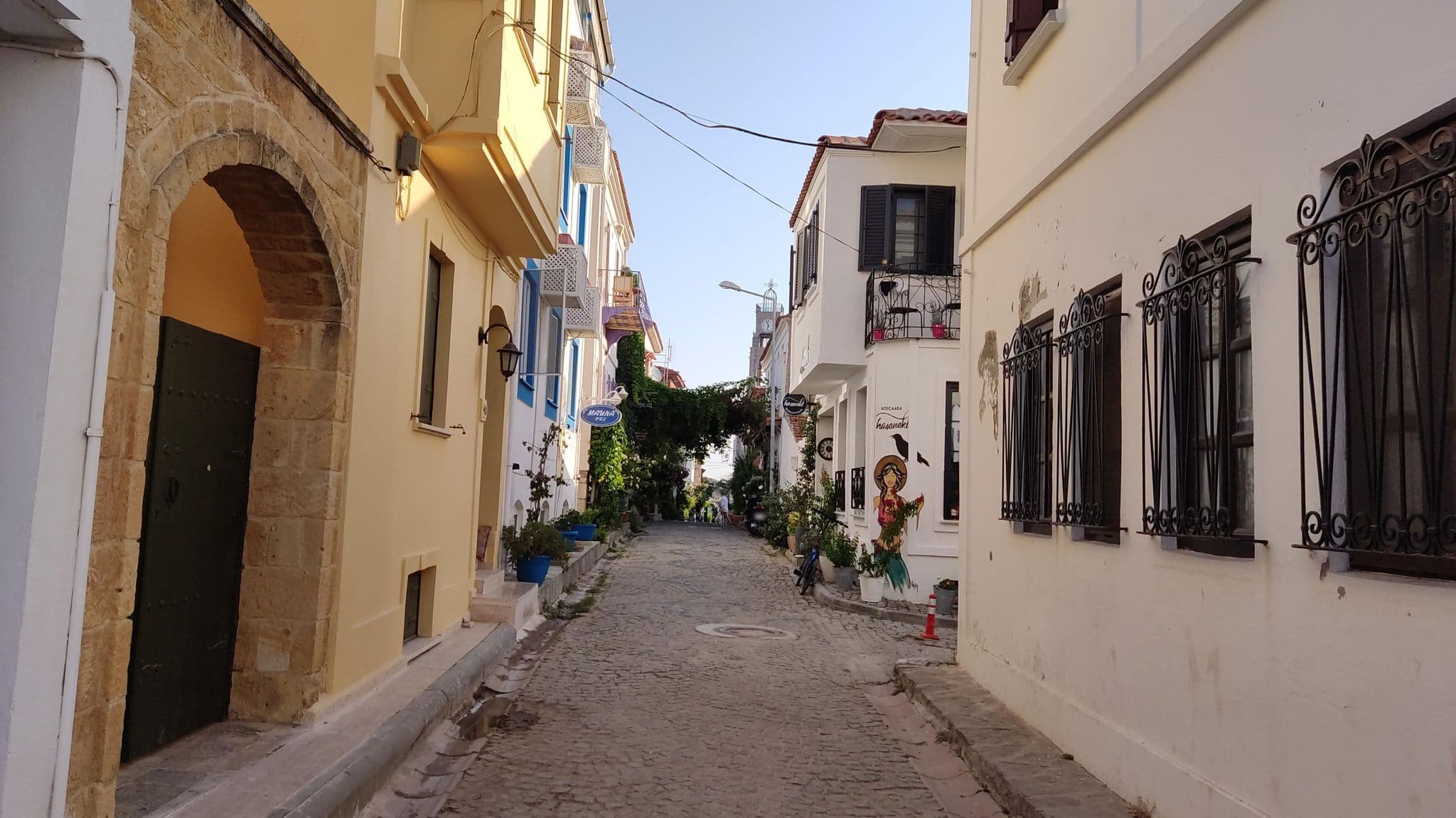 Street view near Endaxi Pansiyon, Bozcaada — © orkut (CC BY-SA · Mapillary)