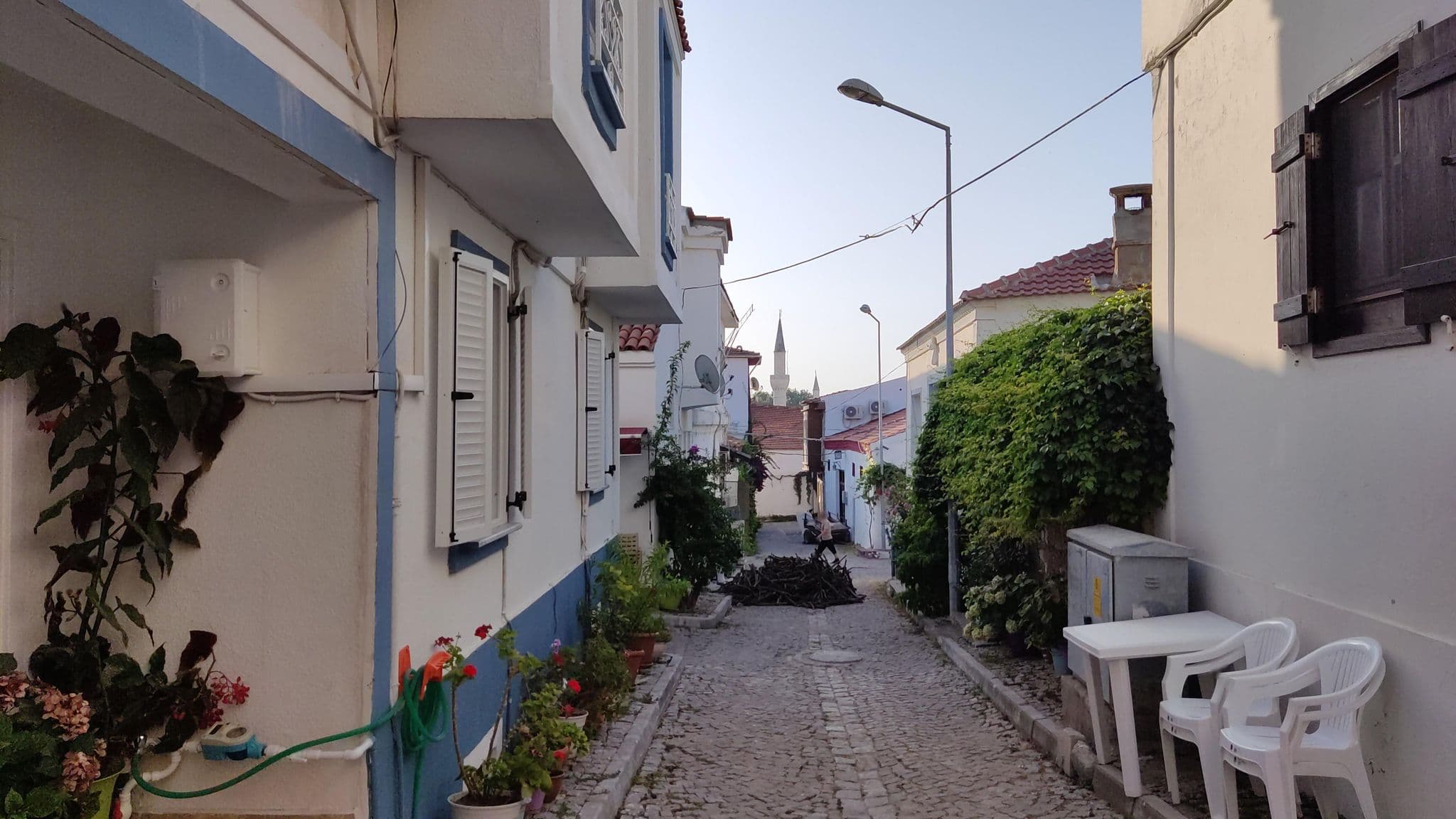 Street view near Güneş Pansiyon, Bozcaada — © orkut (CC BY-SA · Mapillary)