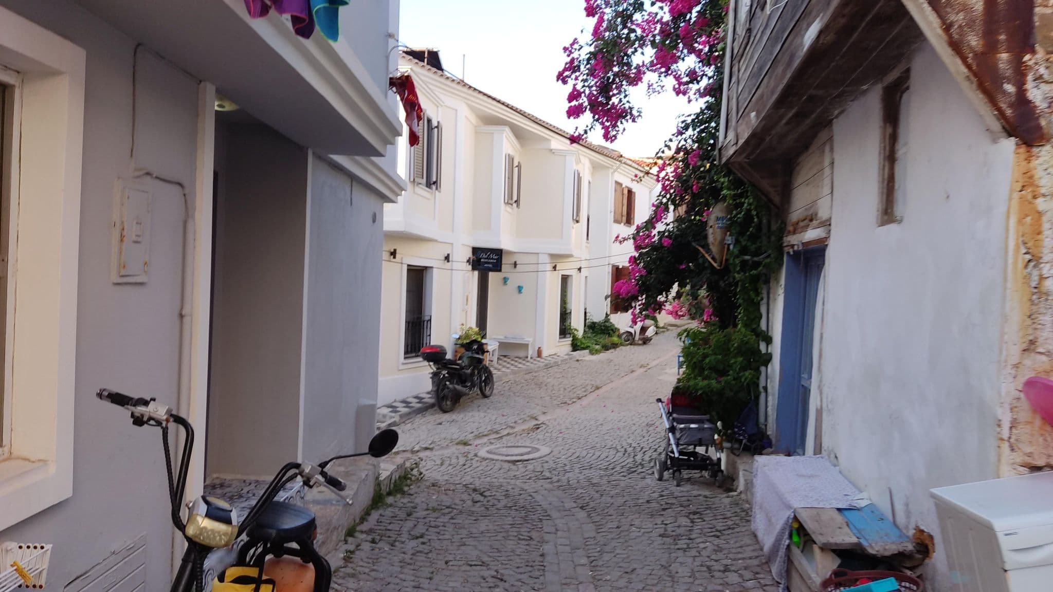 Street view near Hotel Katina, Bozcaada — © orkut (CC BY-SA · Mapillary)