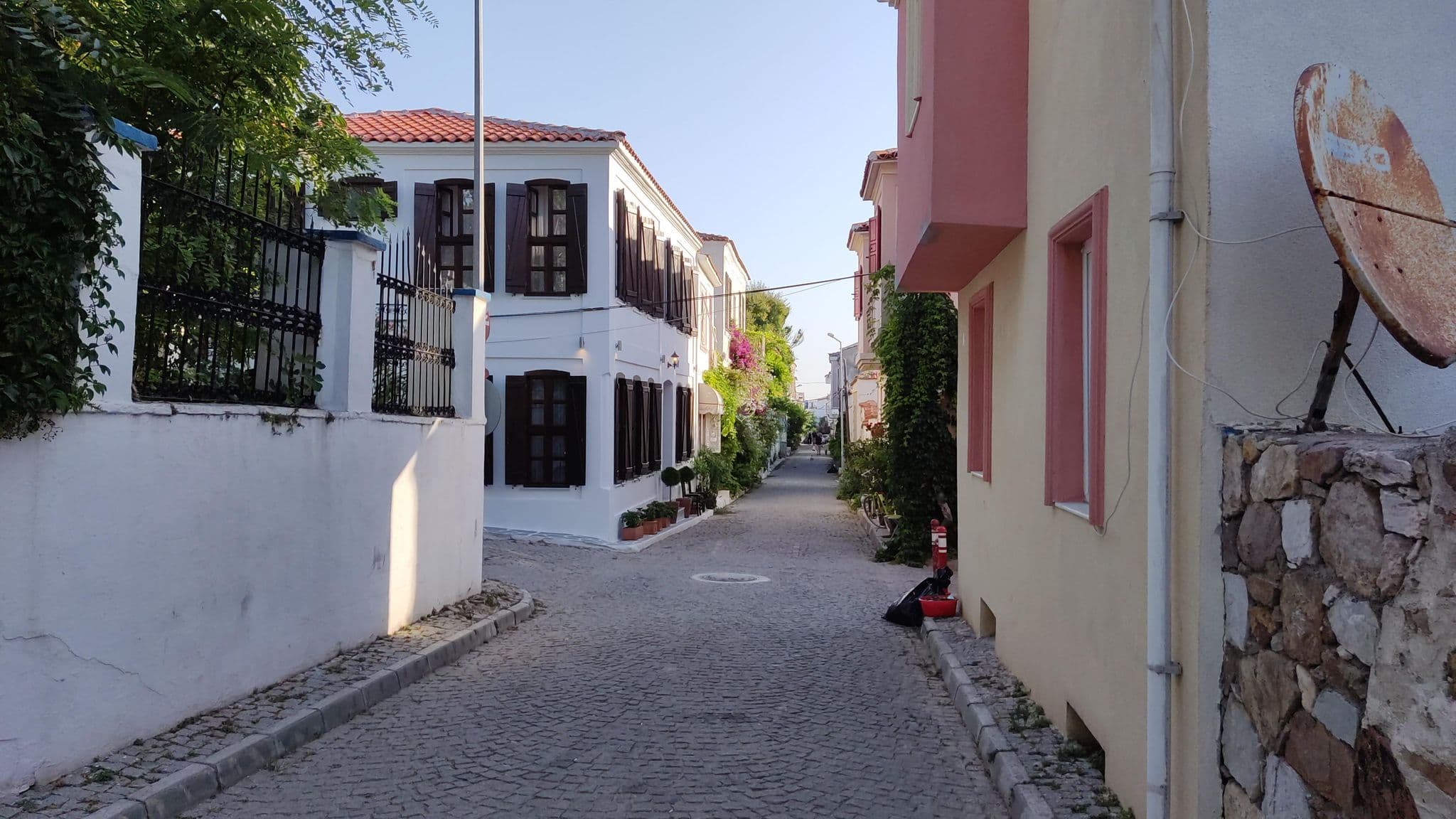 Street view near Bozcaada Biz Otel, Bozcaada — © orkut (CC BY-SA · Mapillary)
