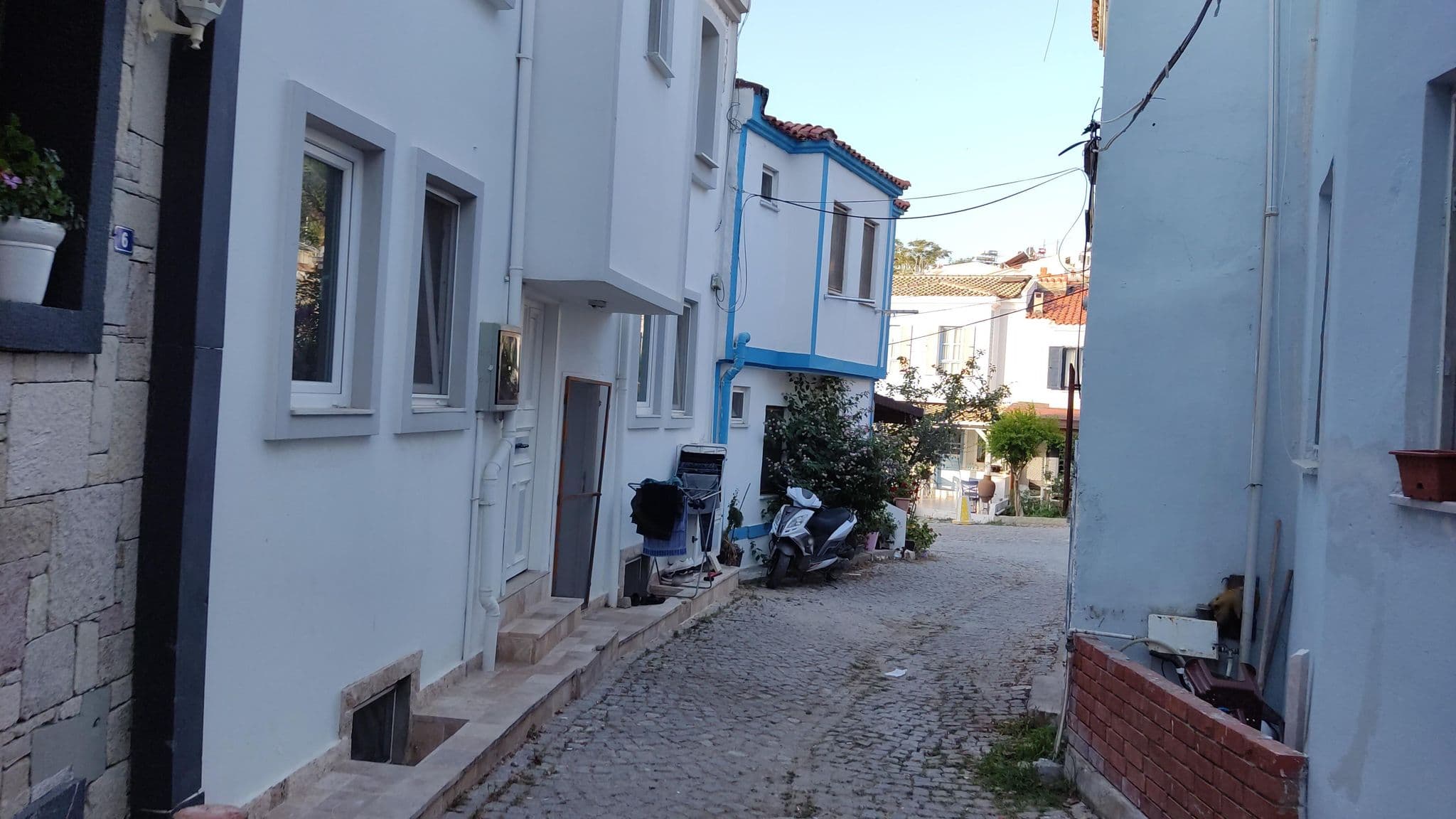 Street view near Risus Butik Otel, Bozcaada — © orkut (CC BY-SA · Mapillary)