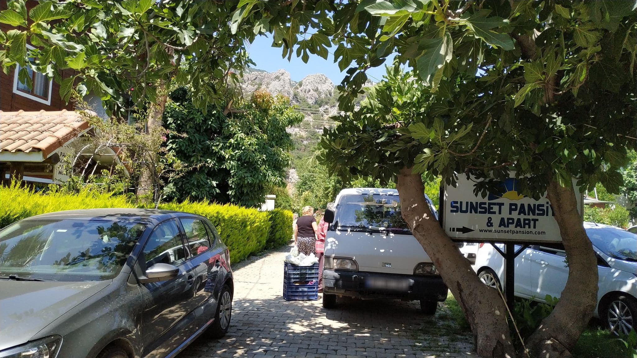Street view near Kütle hotel, Ulupınar — © limping (CC BY-SA · Mapillary)