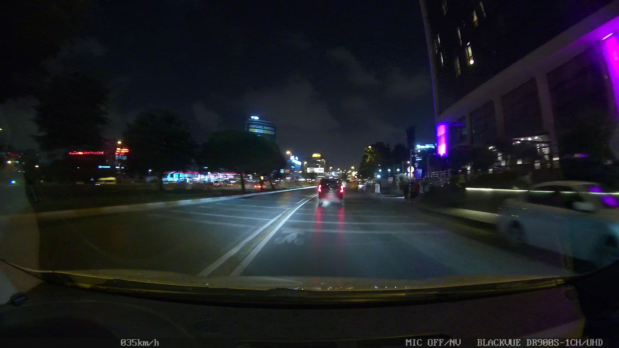Street view near Mercure Hotel Topkapı, Güngören Merter — © ahmetegri (CC BY-SA · Mapillary)