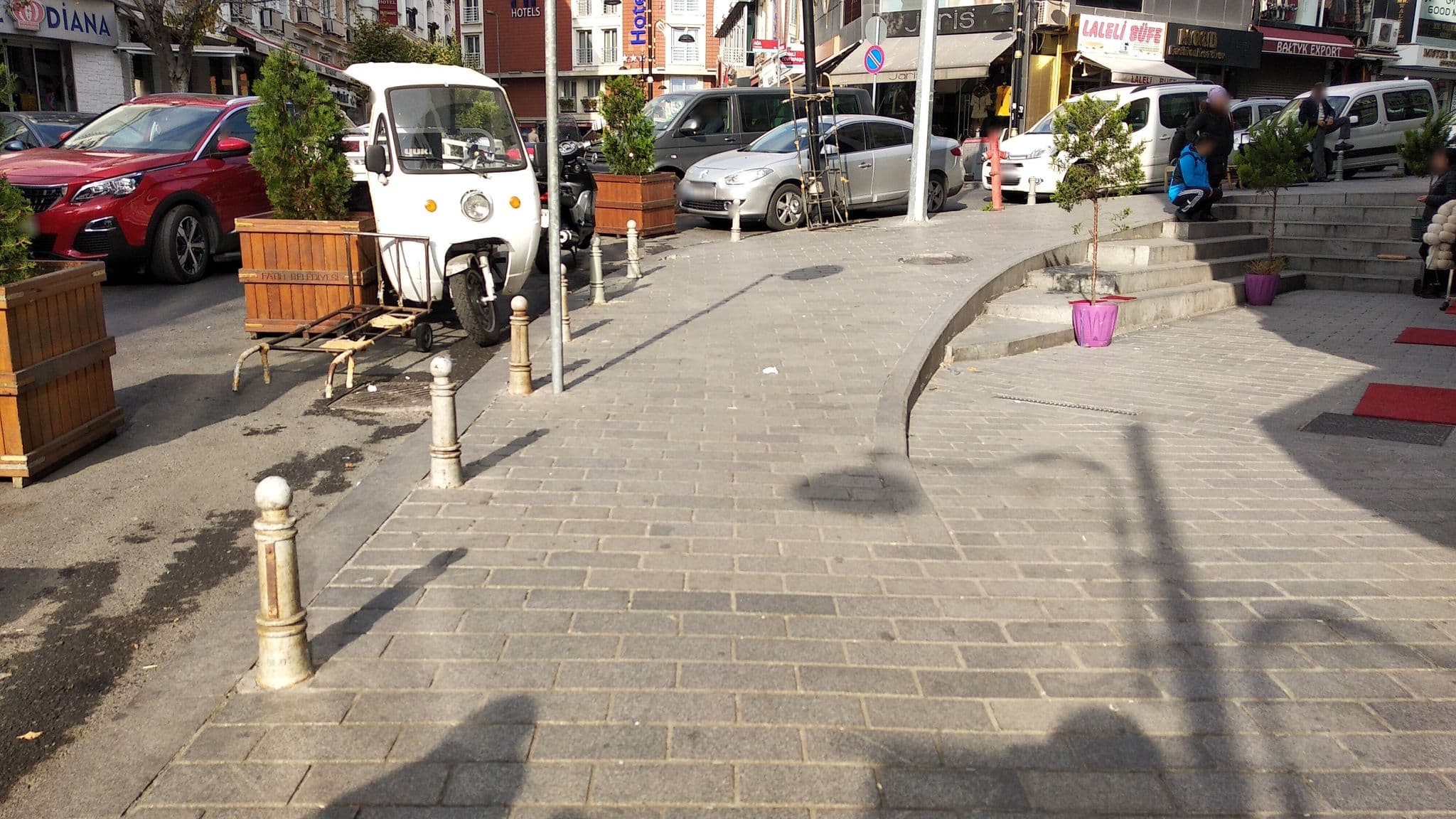 Street view near Hotel Grand Washington, Istanbul