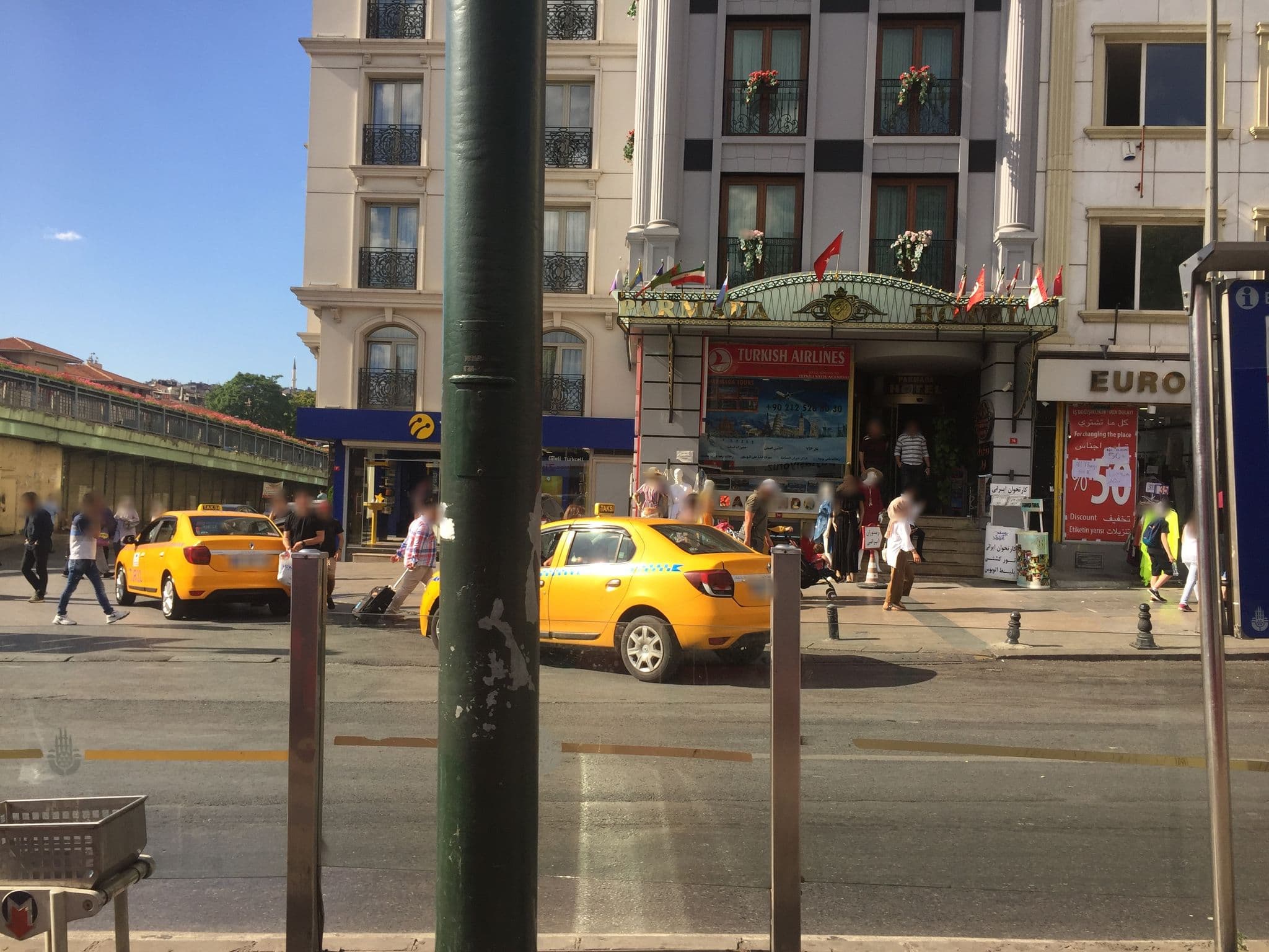 Street view near Parmada Hotel, Istanbul