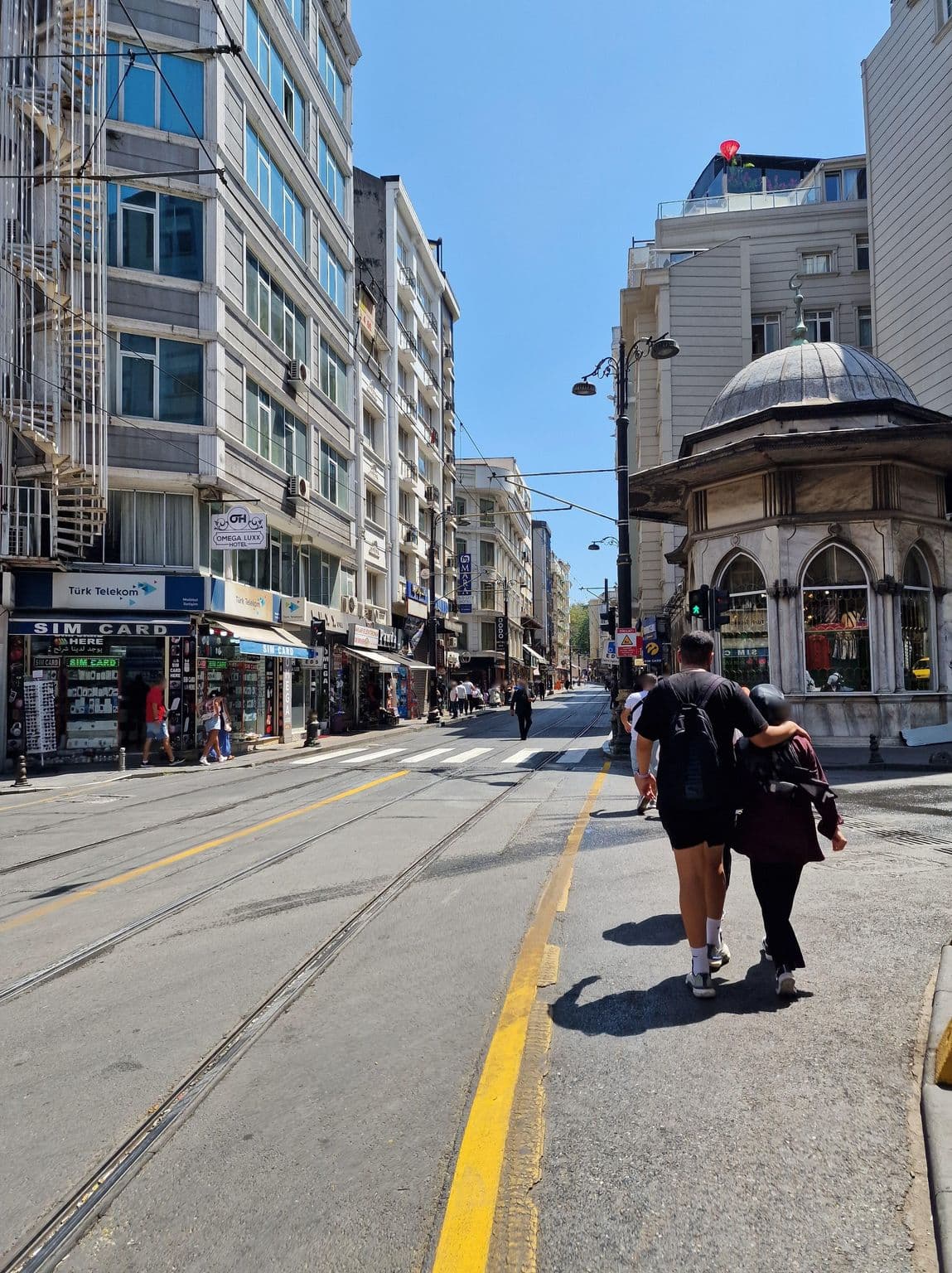 Street view near Sultan Hotel, Eminönü — © ZafarDusanov (CC BY-SA · Mapillary)
