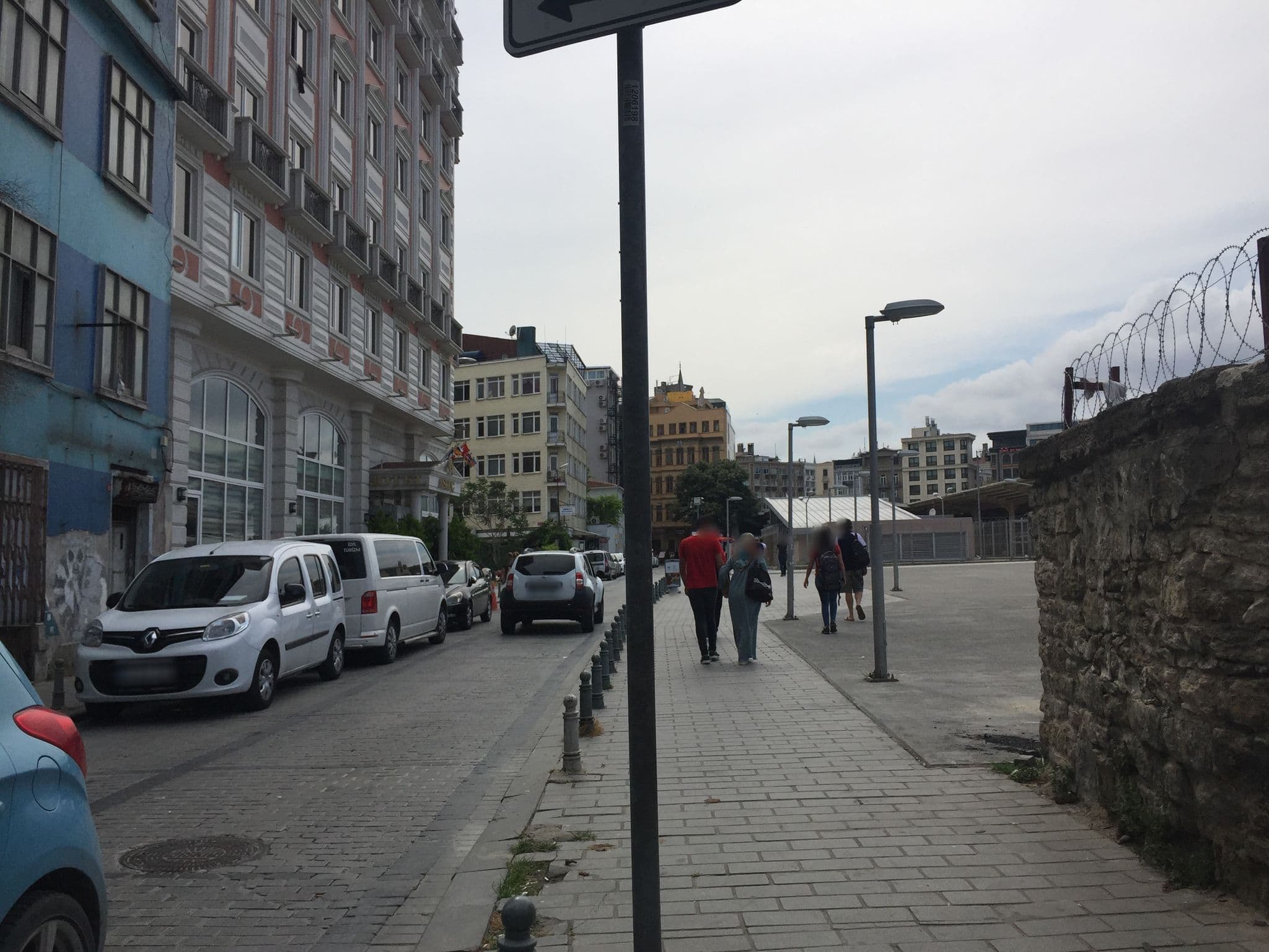 Street view near Barbera Boutique Hotel, Eminönü — © sessiznotalar (CC BY-SA · Mapillary)