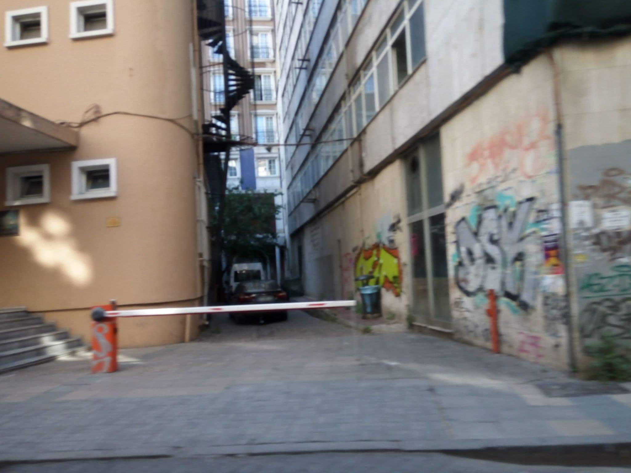 Street view near Le Petit Palace Hotel, Eminönü