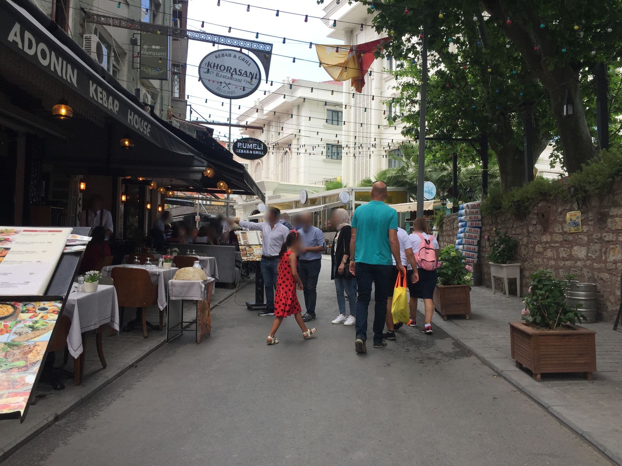 Street view near Istanbul Hotels Nomade, Sultanahmet — © sessiznotalar (CC BY-SA · Mapillary)