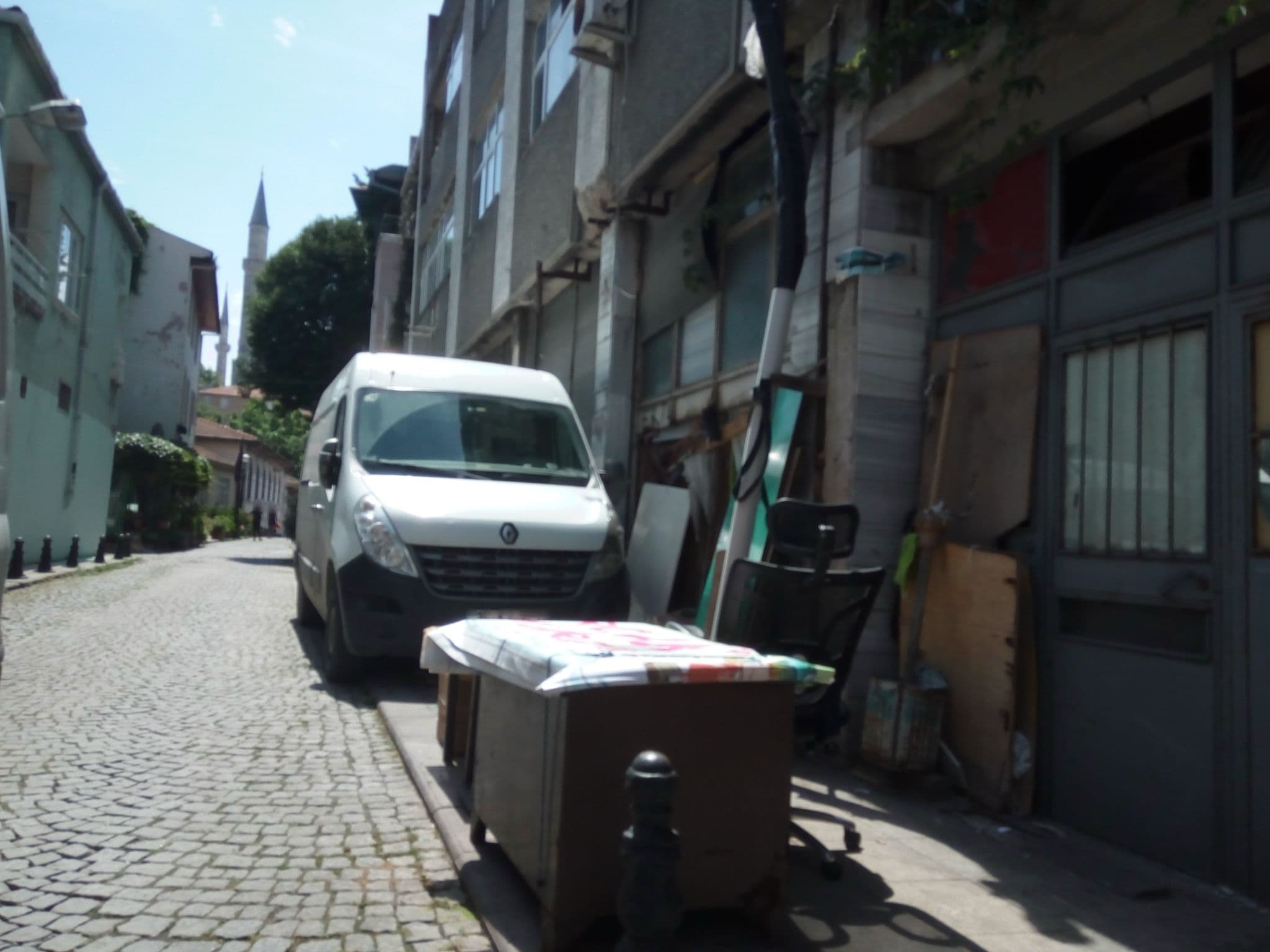Street view near Le Safran Suite, Sultanahmet