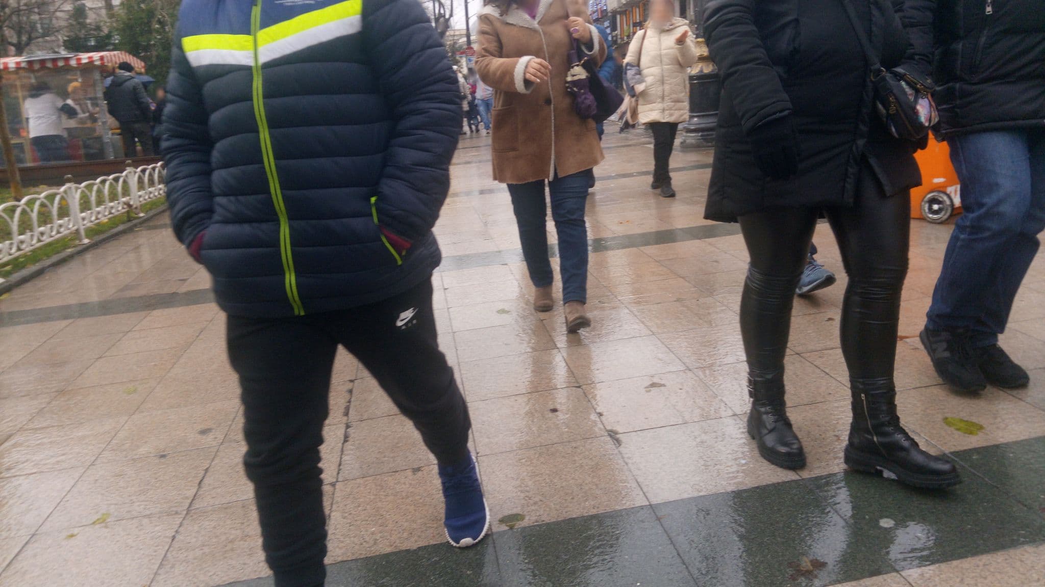 Street view near Akdeniz Hotel, Sultanahmet