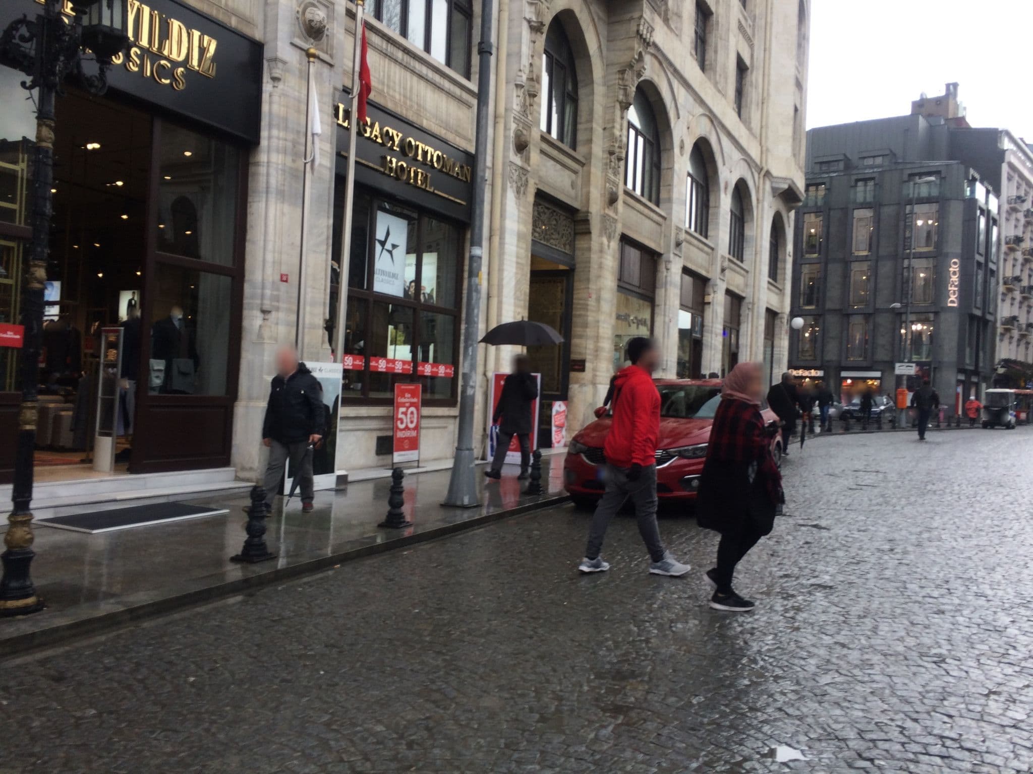 Street view near Legacy Ottoman, Eminönü