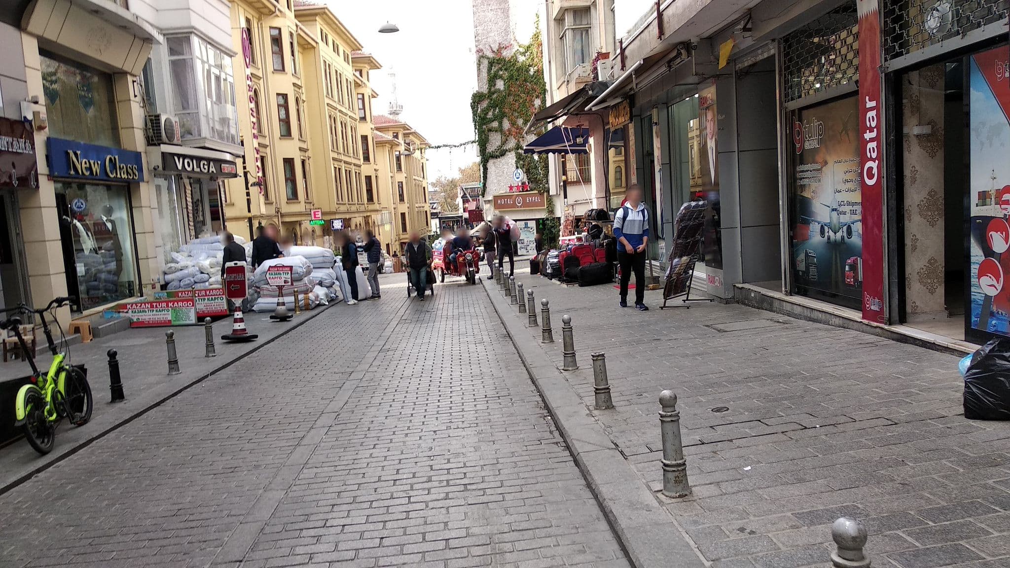 Street view near Metrohill hotel, Istanbul