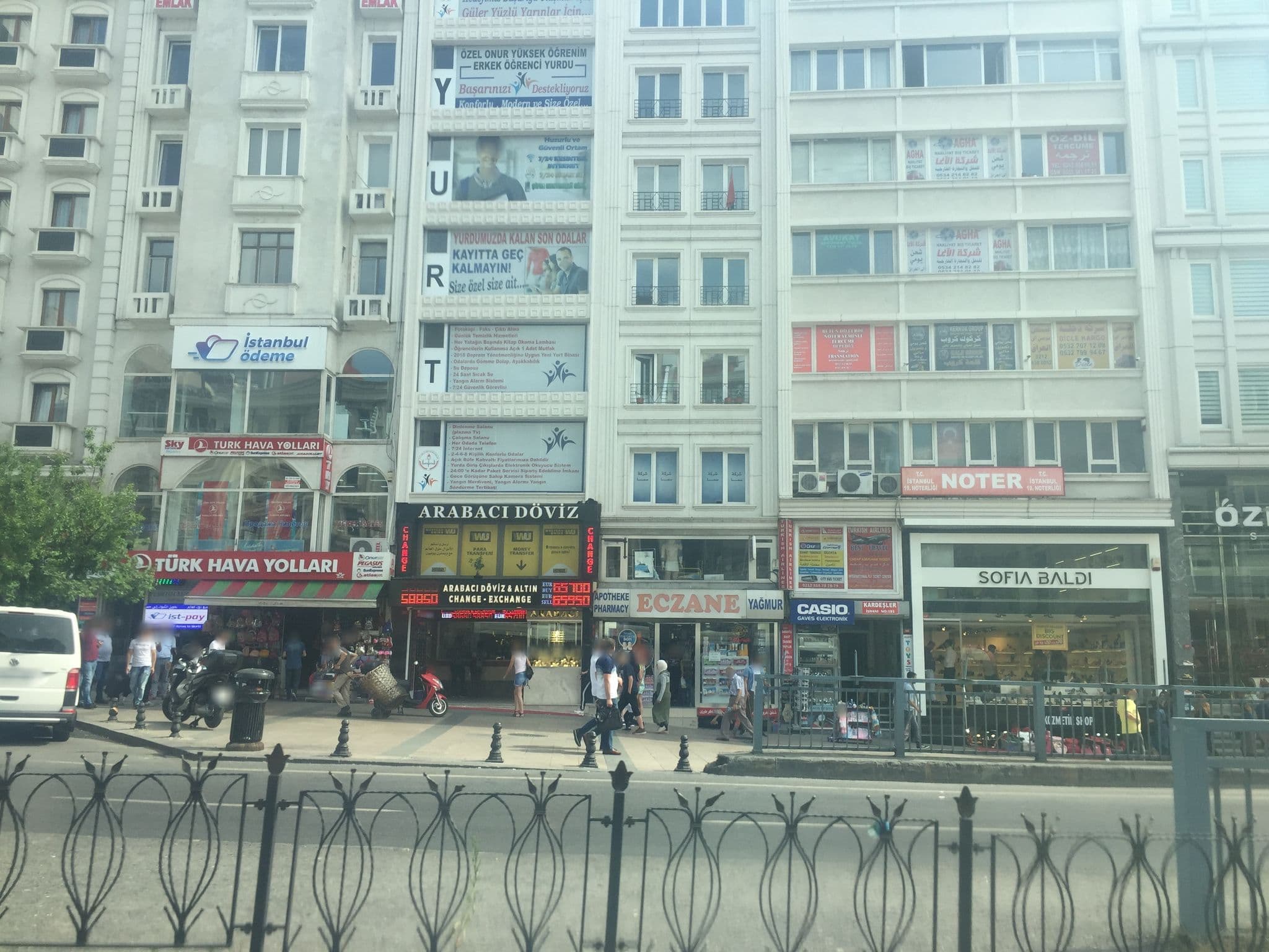 Street view near Eskar Hotel, Istanbul — © sessiznotalar (CC BY-SA · Mapillary)