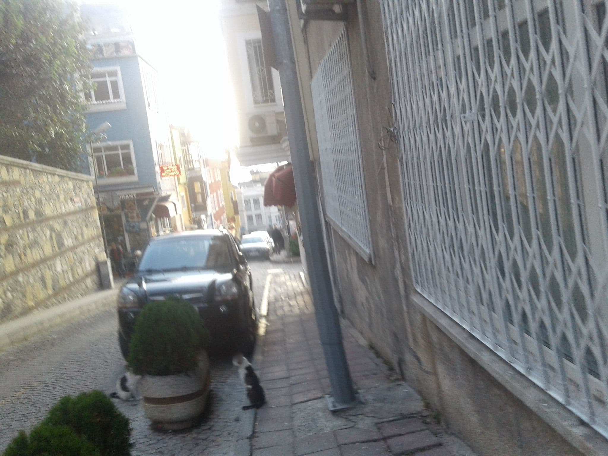 Street view near Otto hotel, Sultanahmet — © hemengul (CC BY-SA · Mapillary)
