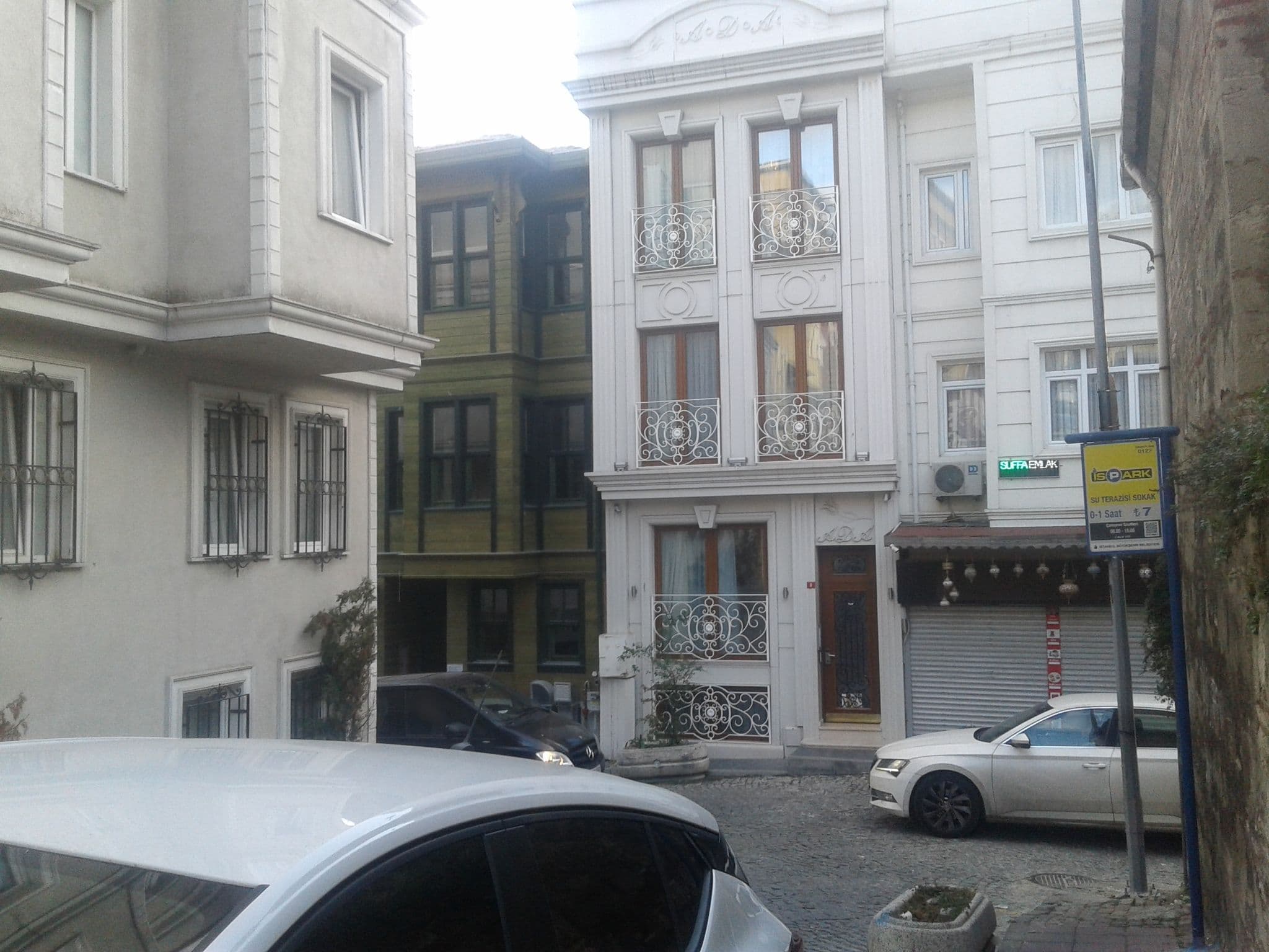 Street view near Aleph Hotel, Sultanahmet