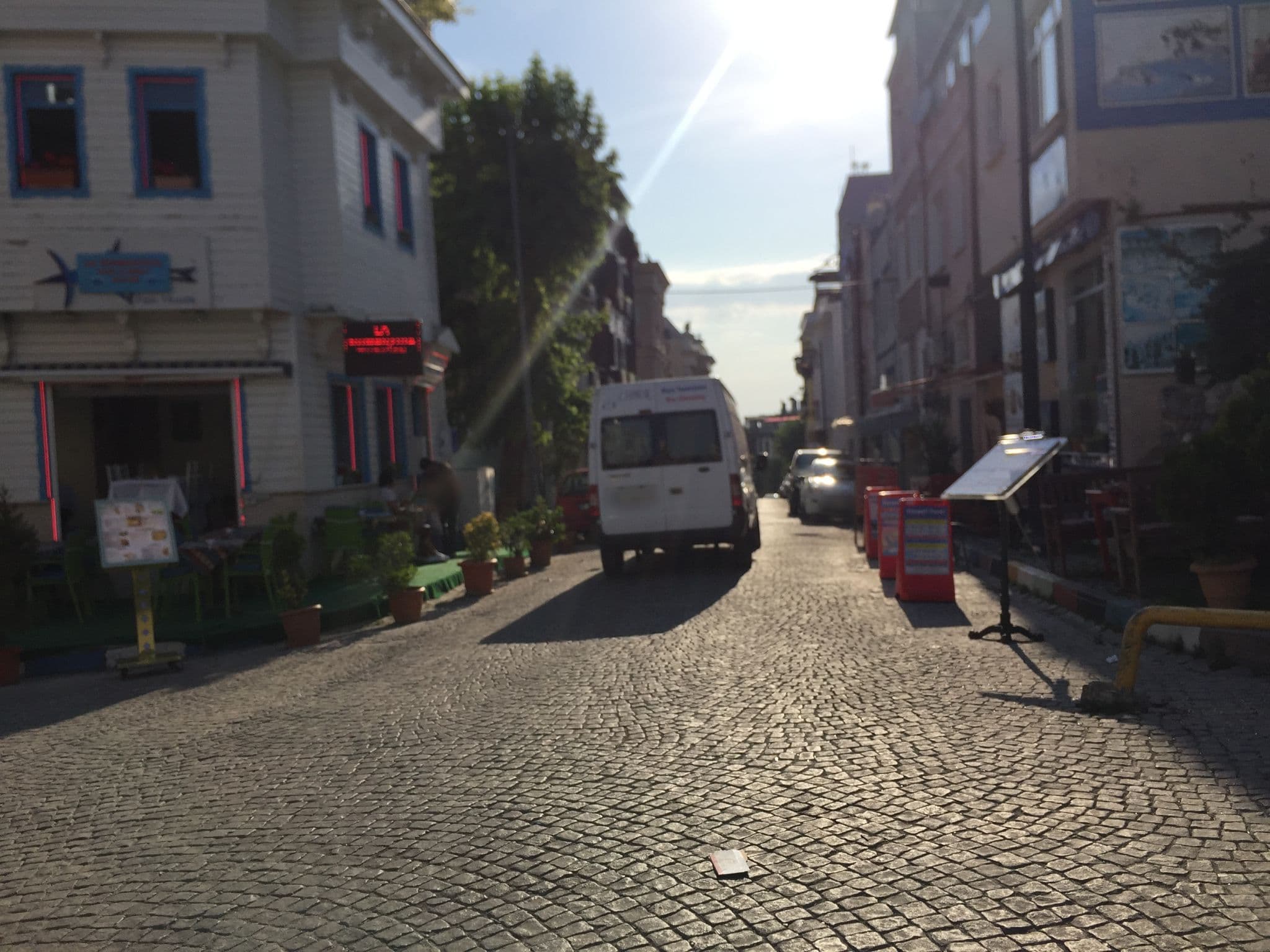 Street view near Dos Hermanos Hotel, Sultanahmet