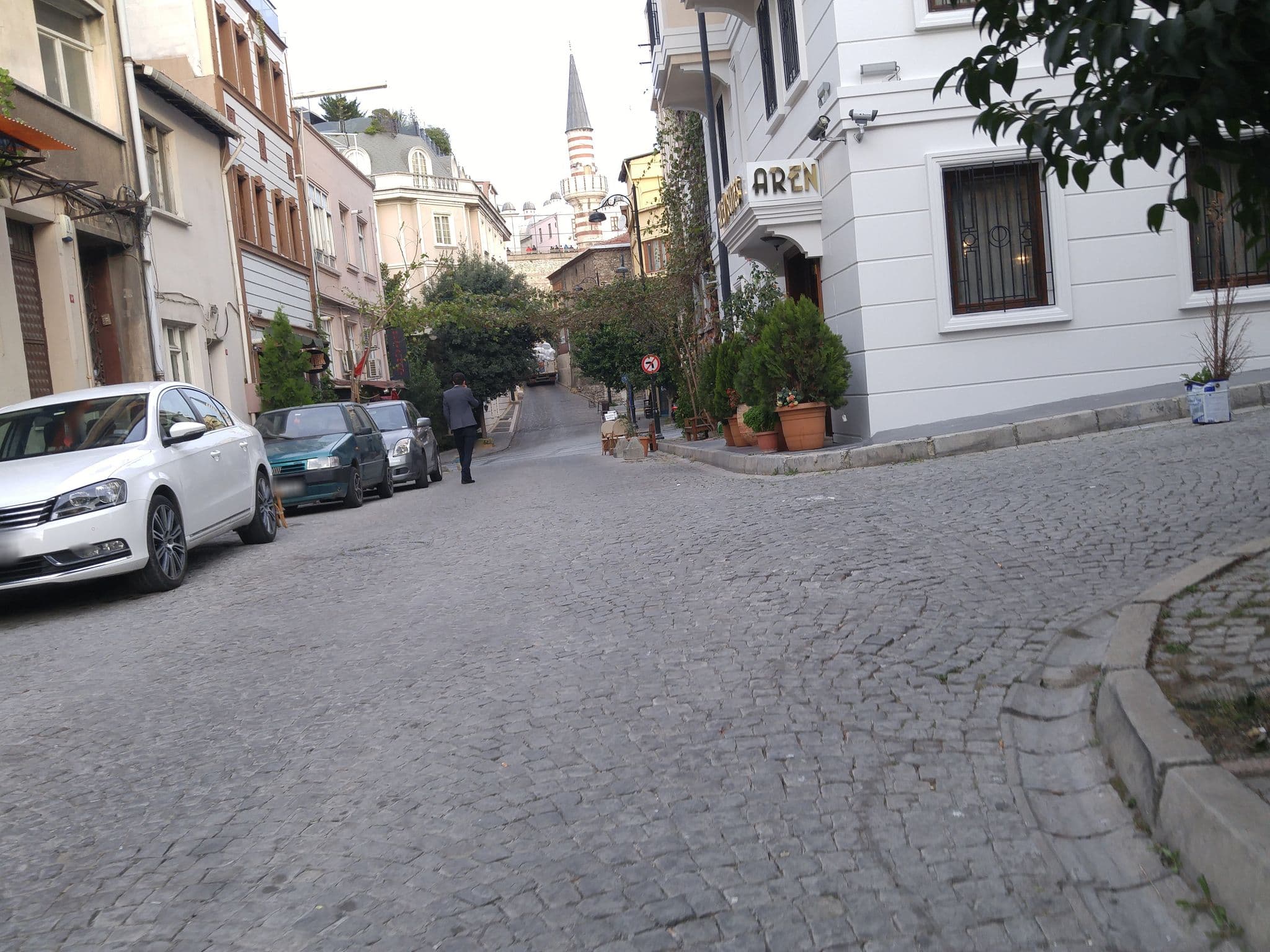 Street view near Hotel Buhara Family, Sultanahmet — © eneerhut (CC BY-SA · Mapillary)