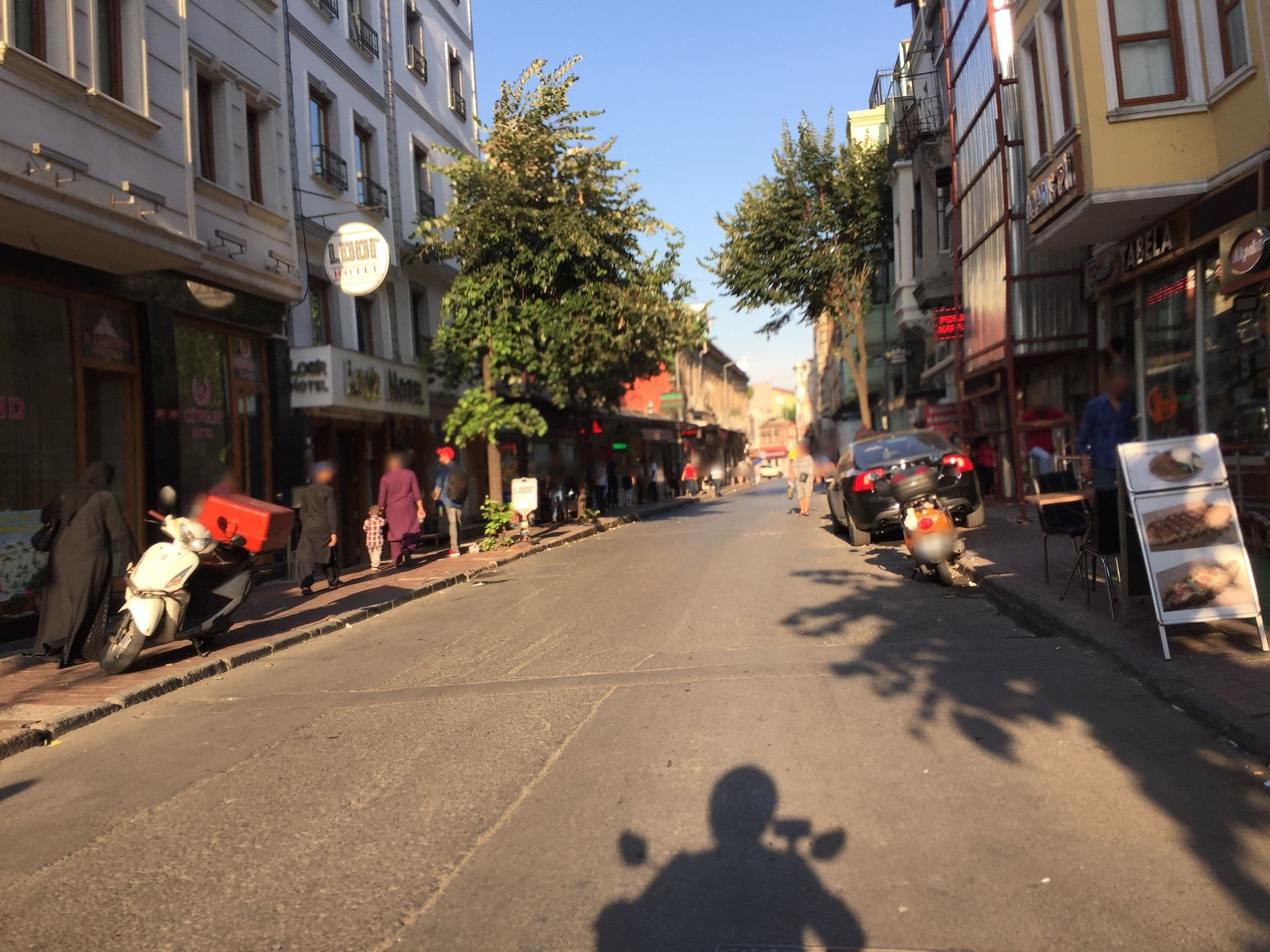 Street view near Ciwan Hotel, Sultanahmet — © sessiznotalar (CC BY-SA · Mapillary)
