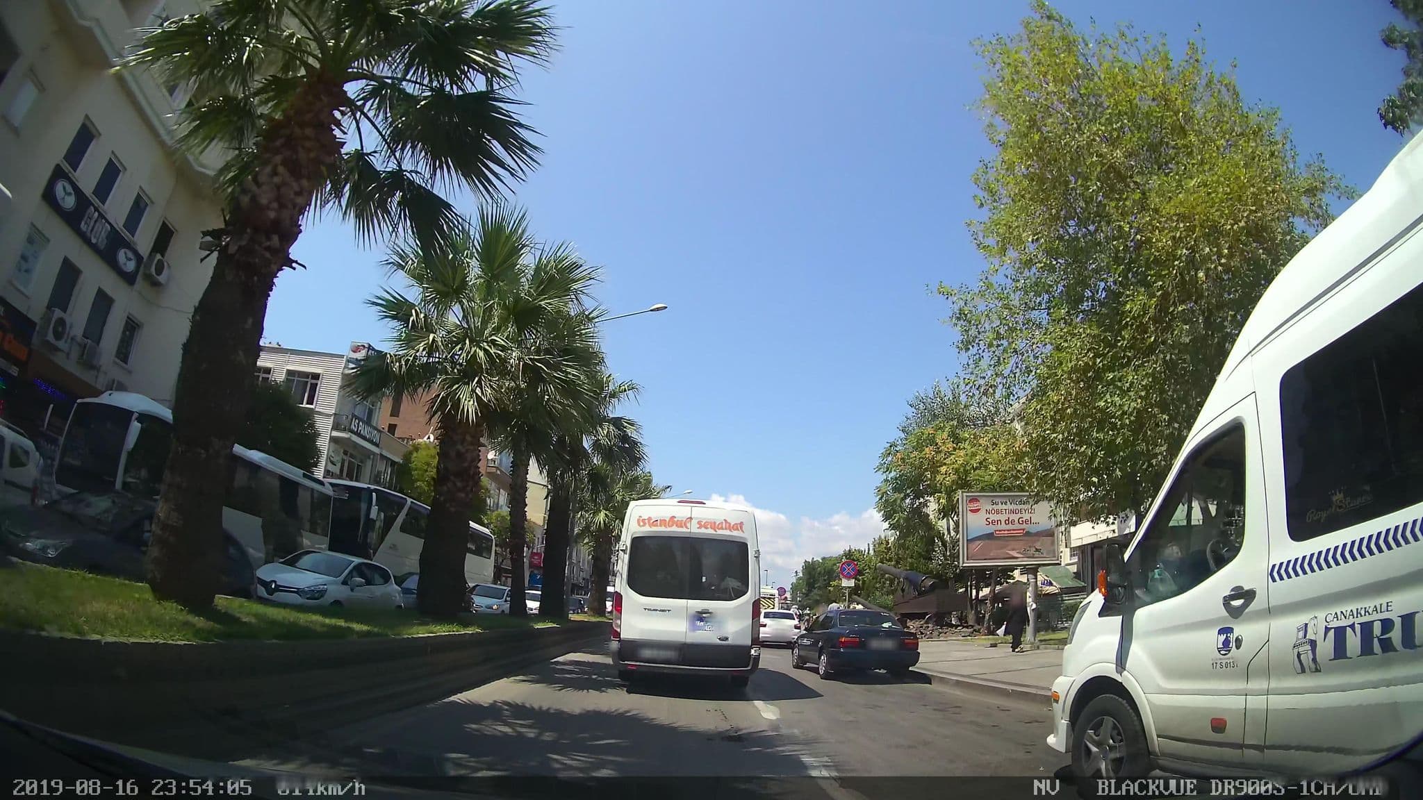 Street view near Çanak Hotel, Çanakkale — © yercizenler (CC BY-SA · Mapillary)