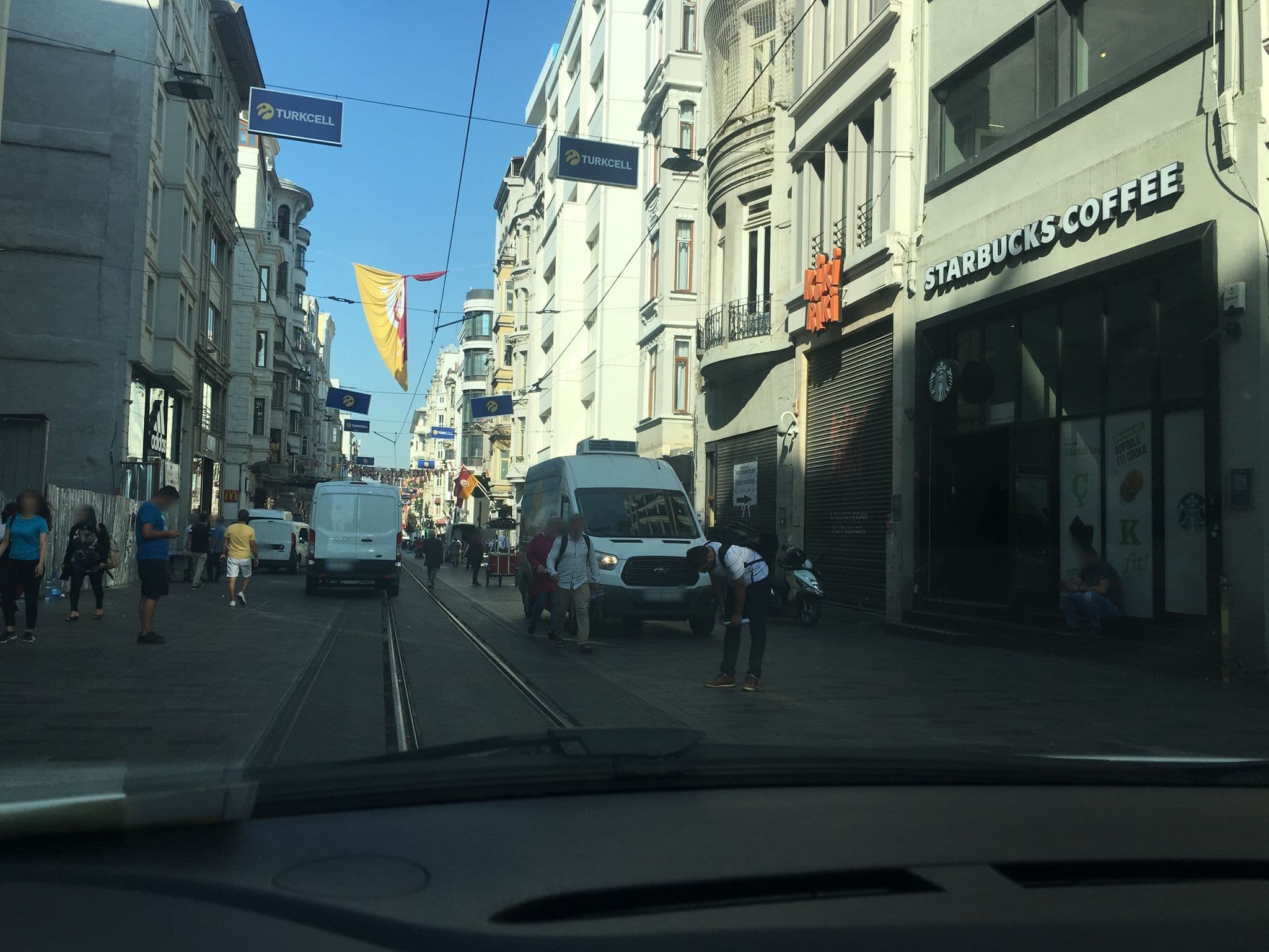 Street view near Nossa Hotel, Eminönü