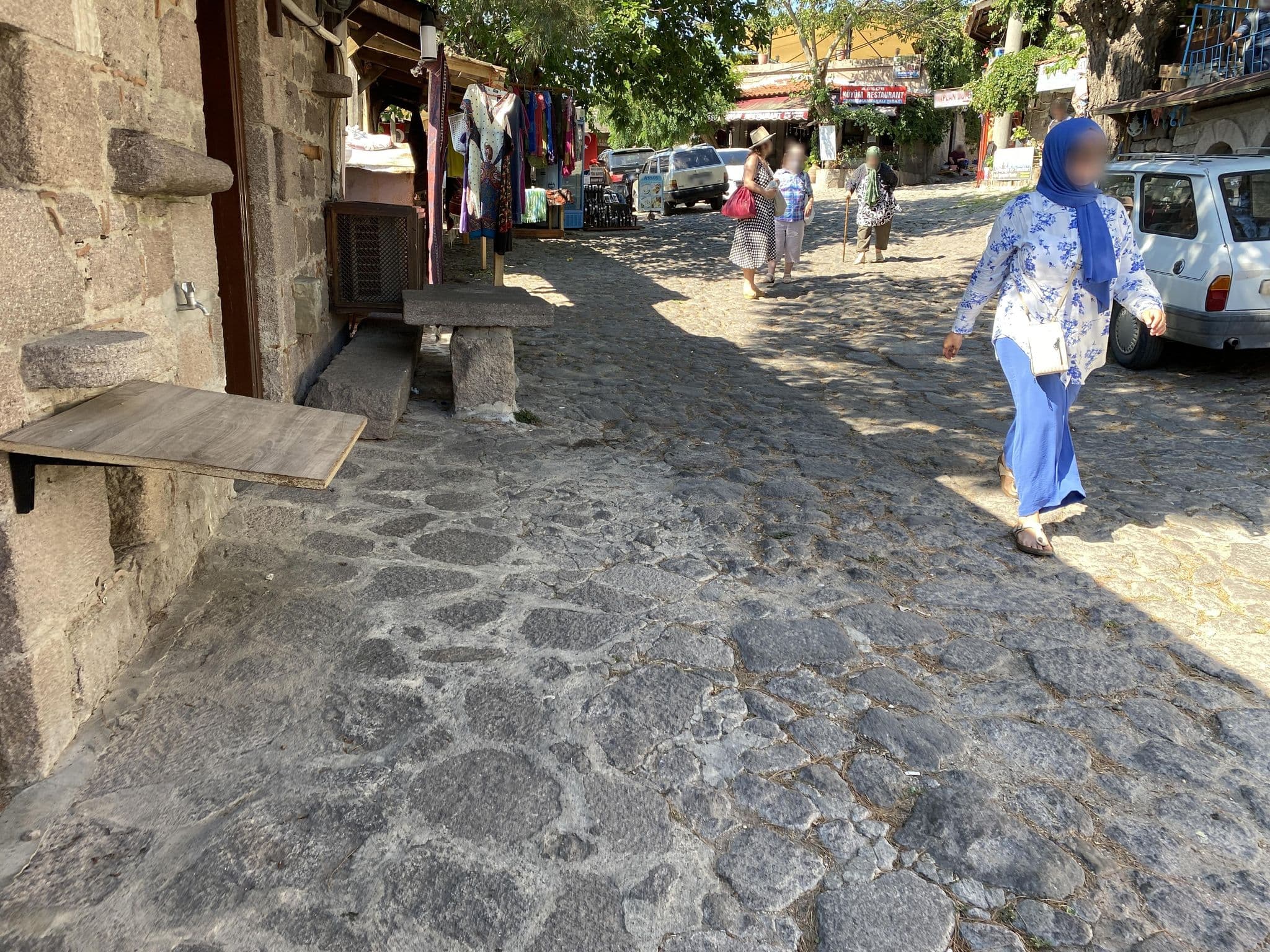 Street view near Dolunay pansiyon, Behram — © asturksever (CC BY-SA · Mapillary)