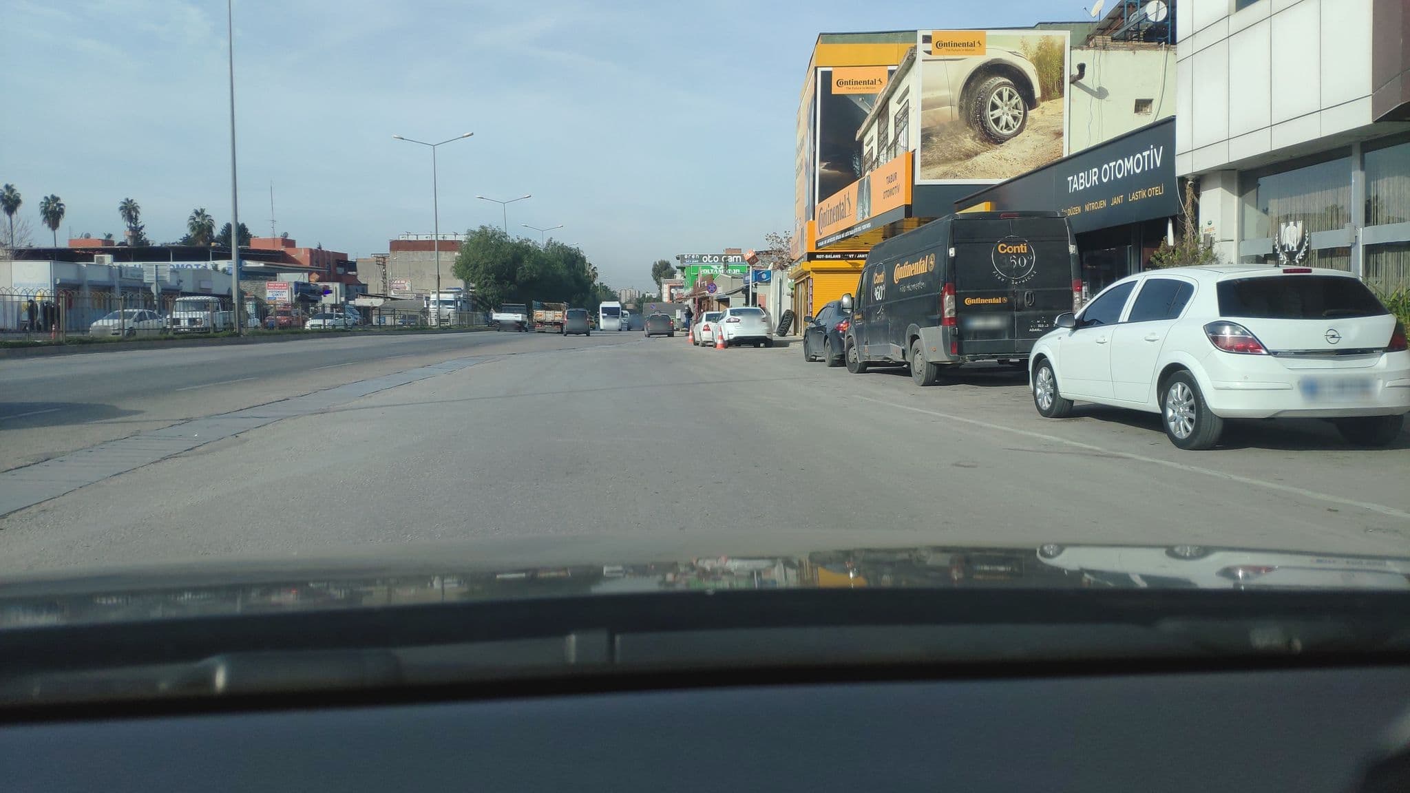 Street view near Madi Hotel, Adana — © csariaslan (CC BY-SA · Mapillary)