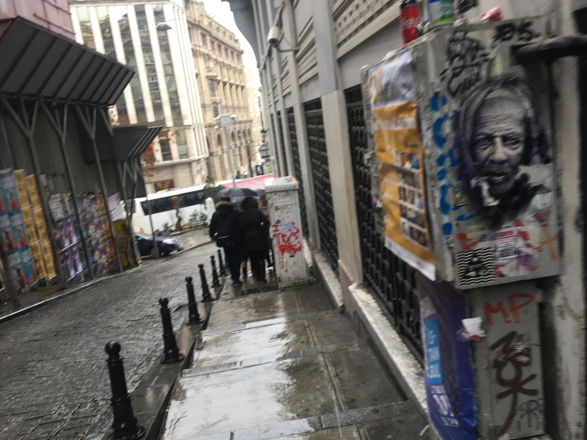 Street view near The Purl Hotel, Eminönü