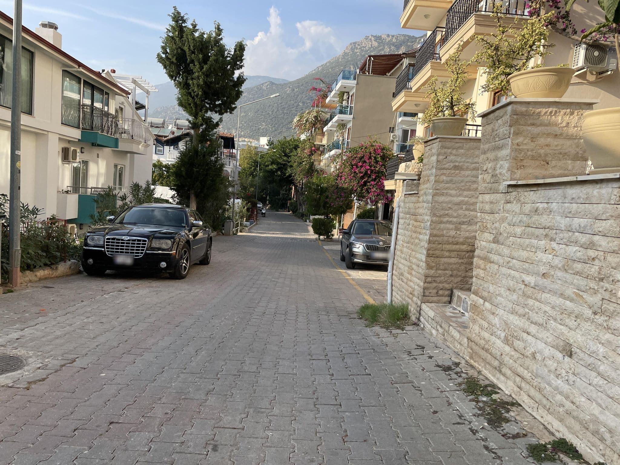 Street view near Nur Hotel, Kaş — © egorka (CC BY-SA · Mapillary)