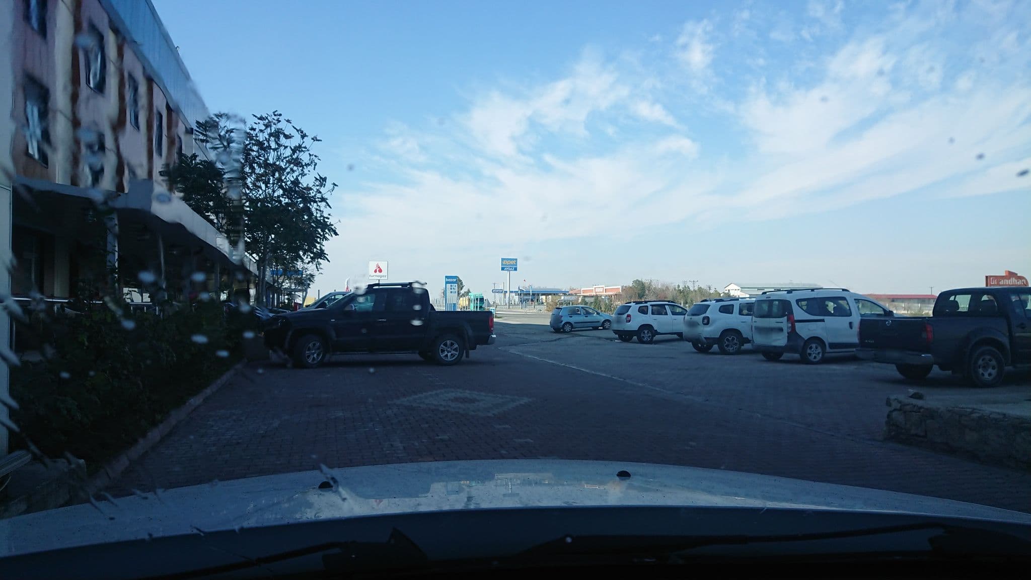 Street view near Grandhan, Güneşli — © kubikanber (CC BY-SA · Mapillary)