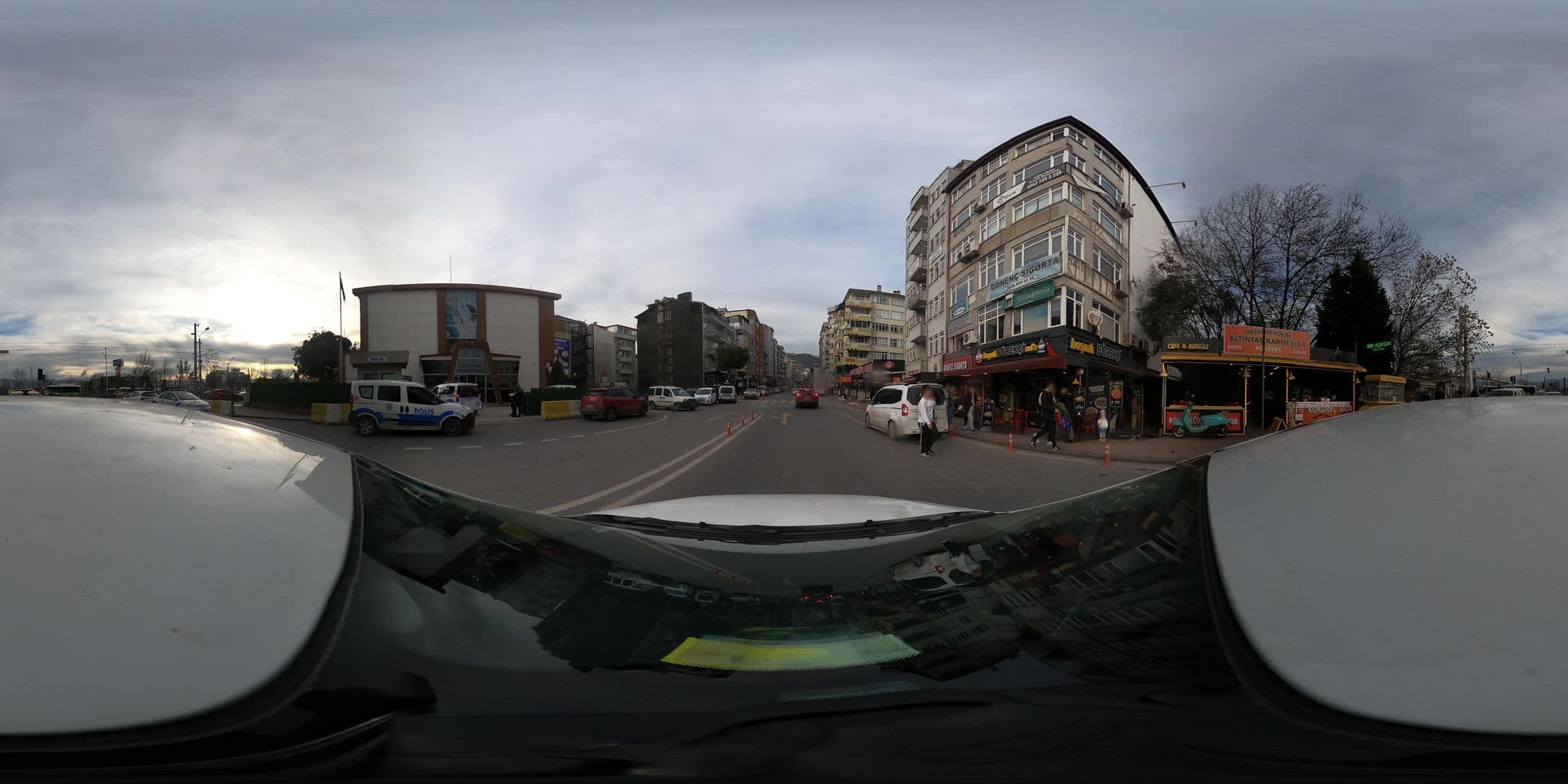 Street view near Kocaeli Polis Evi, İzmit — © Zafer (CC BY-SA · Mapillary)