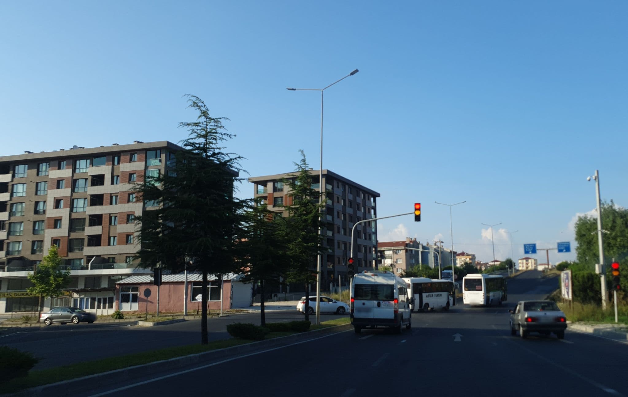 Street view near Business Express Hotel, Çerkezköy — © sis651 (CC BY-SA · Mapillary)