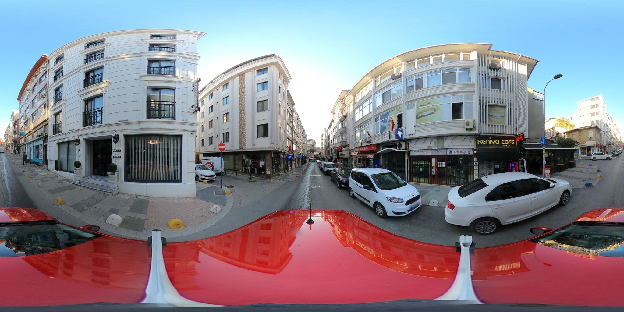 Street view near Bossuite Hotel Kadikoy, Salacak — © ademturkmen (CC BY-SA · Mapillary)