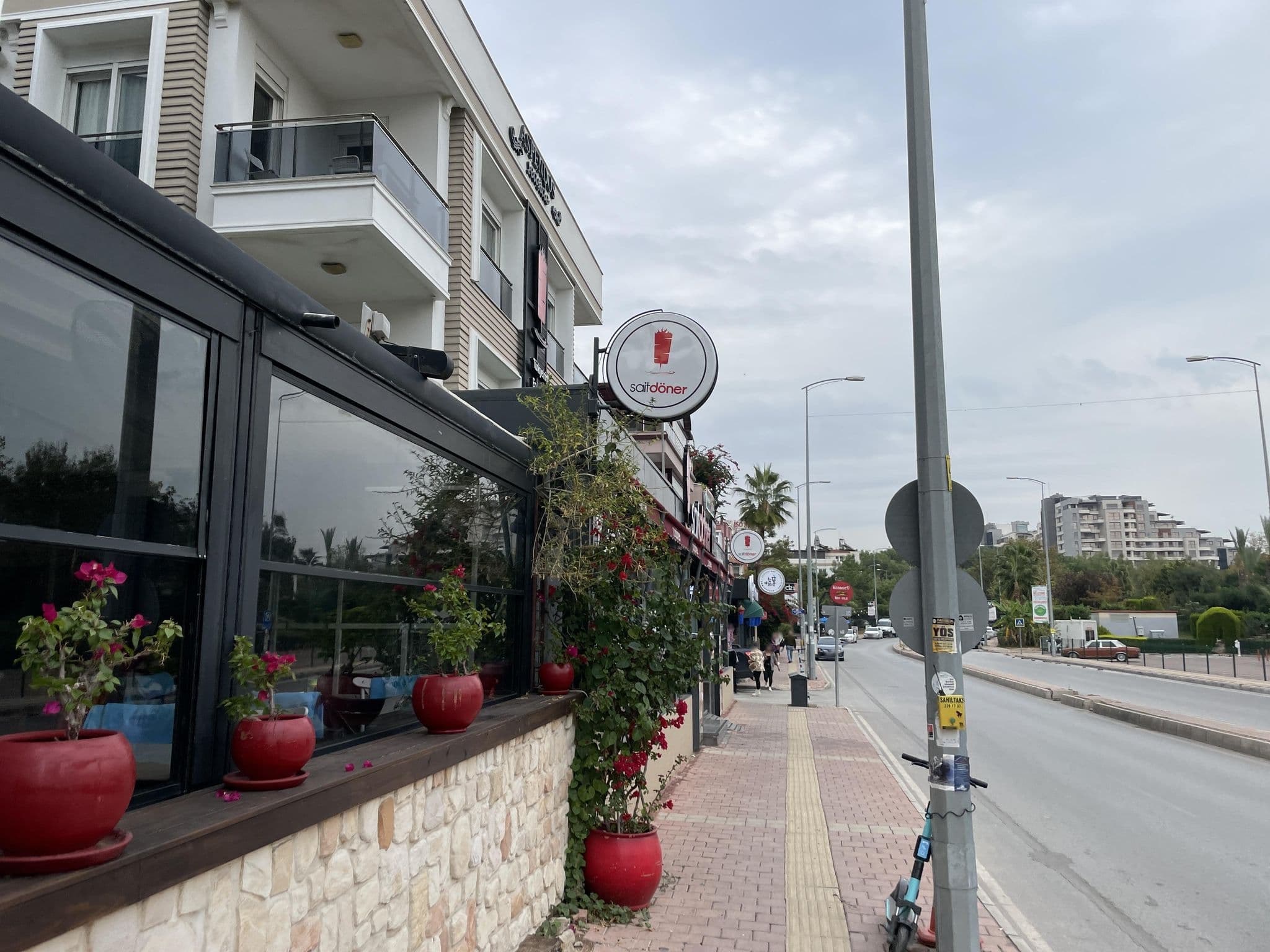 Street view near Aspendos Seaside, Bahtılı — © batyrmastyr (CC BY-SA · Mapillary)