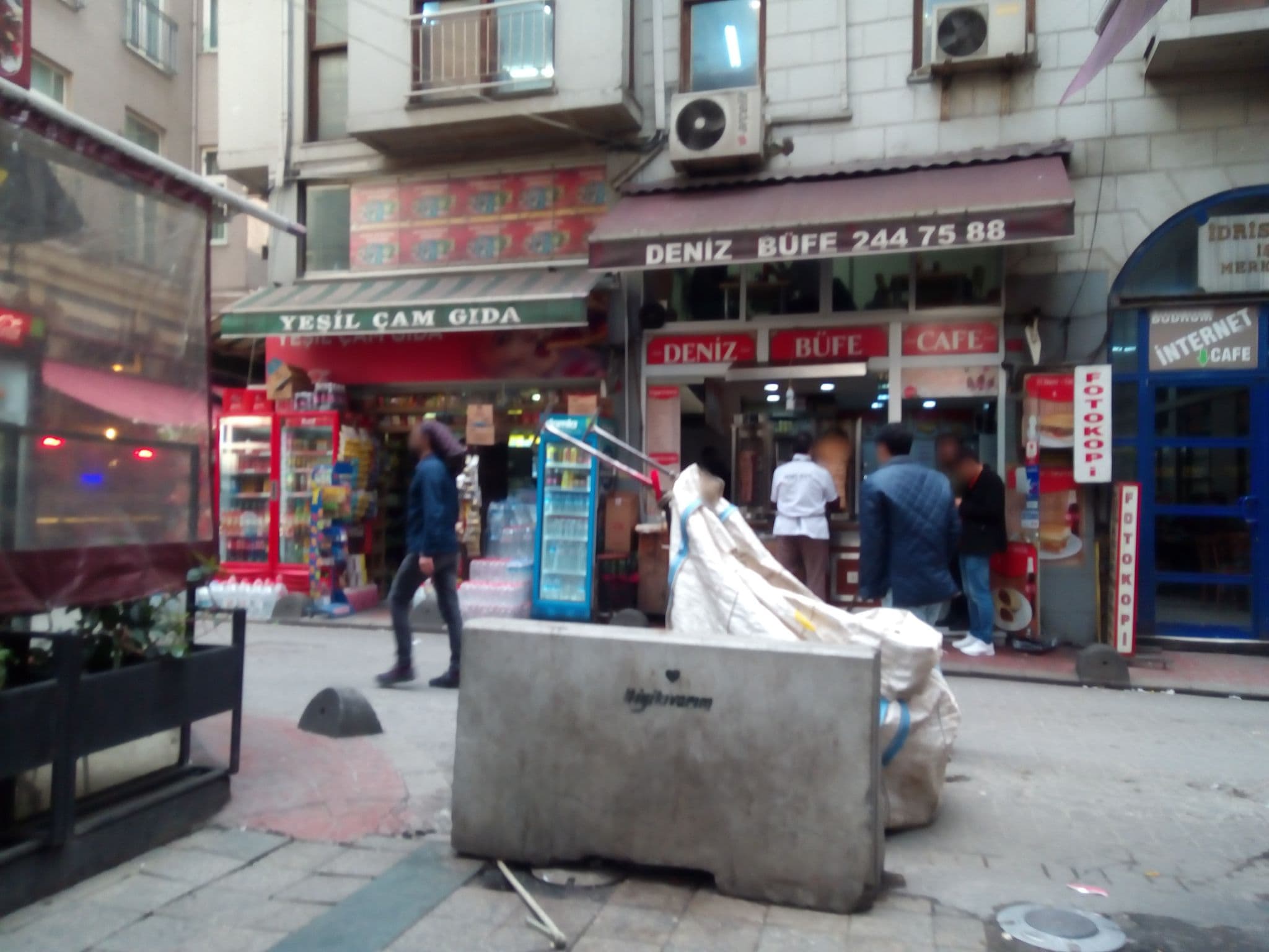 Street view near Alba Hotel, Eminönü — © asefakcby (CC BY-SA · Mapillary)