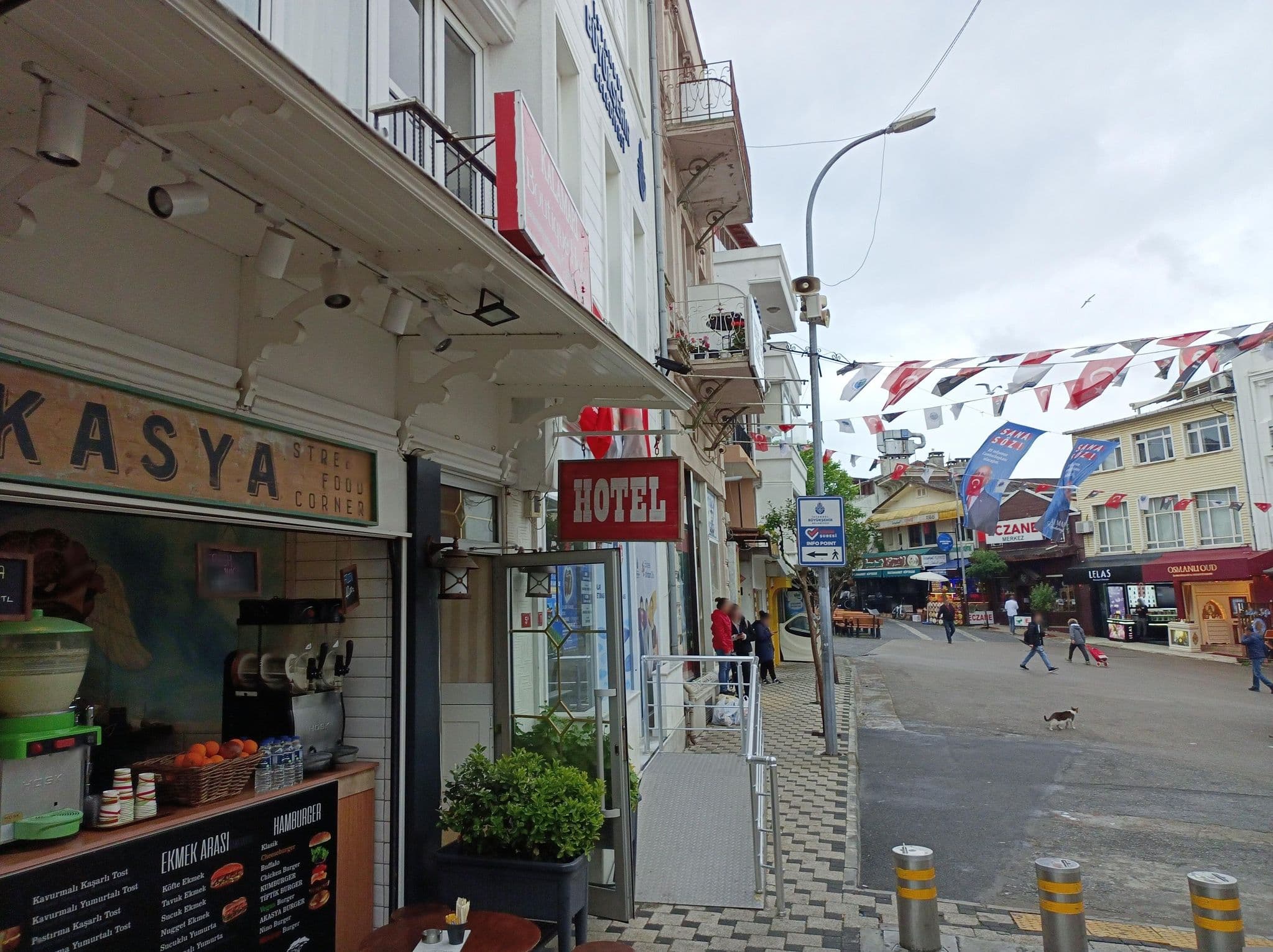 Street view near Airsplanet, Adalar — © deleted_user (CC BY-SA · Mapillary)