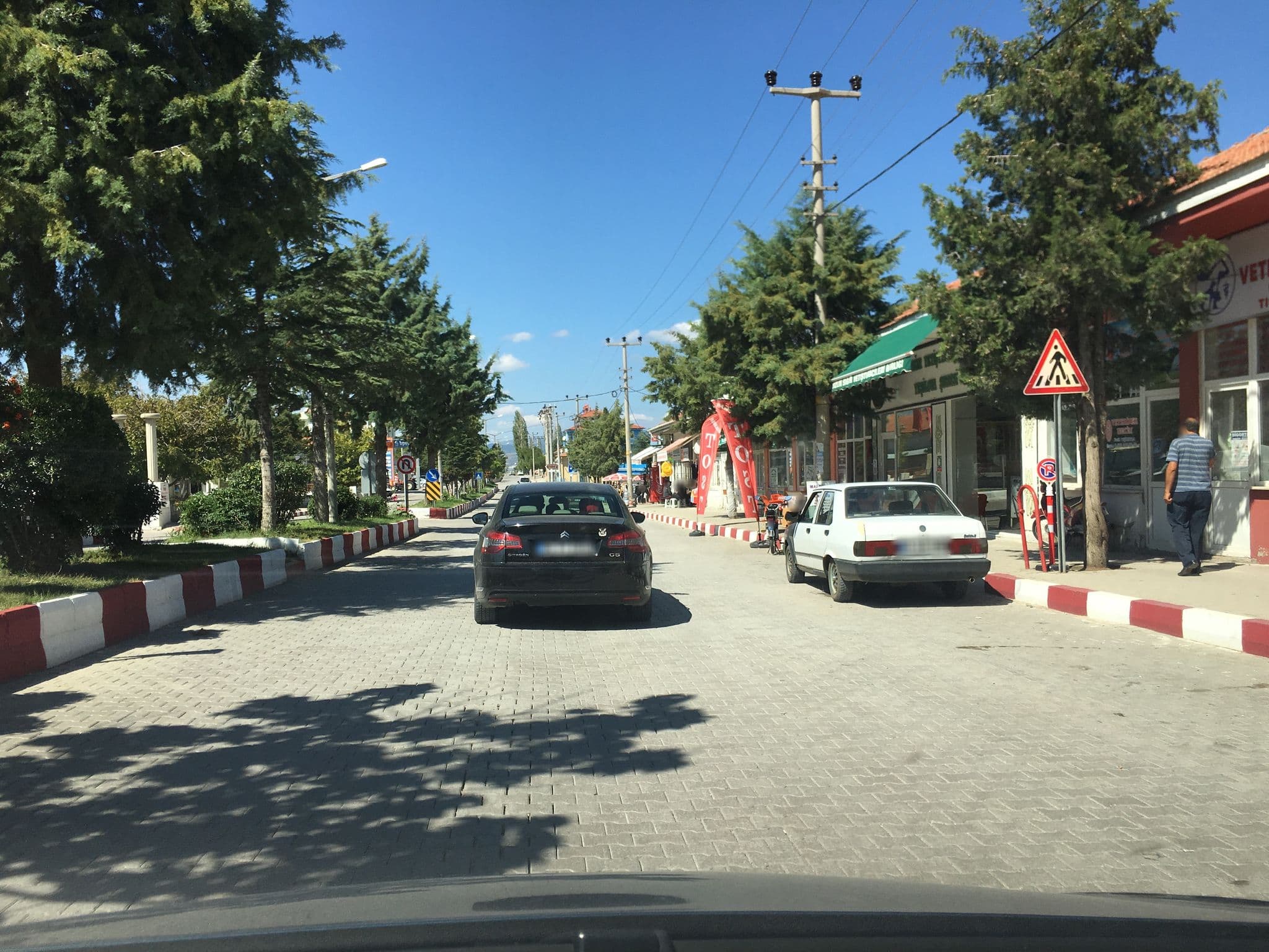 Street view near Görenser Otel, Salda — © empty (CC BY-SA · Mapillary)