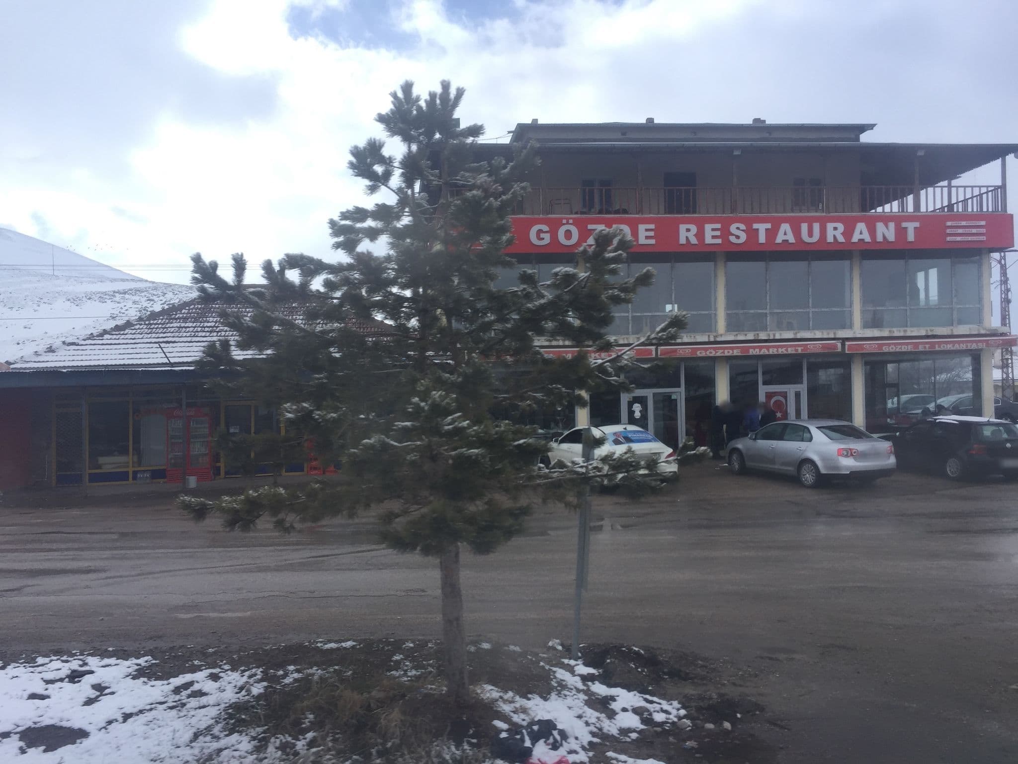 Street view near B.K Dinlenme, Pınarbaşı — © mrgunen (CC BY-SA · Mapillary)