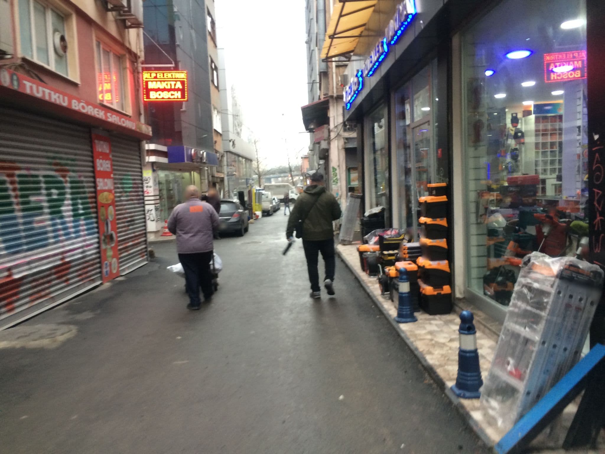 Street view near Depiero Hotel Karaköy, Eminönü